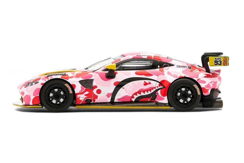Bape Bape Aston Martin GT3 1/64 Model Car Size ONE SIZE - 1 Thumbnail
