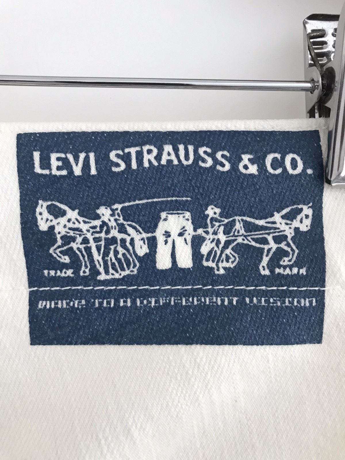 Levi's Vintage Levis Made Different Japan White Soft Jeans Size US 29 - 15 Thumbnail