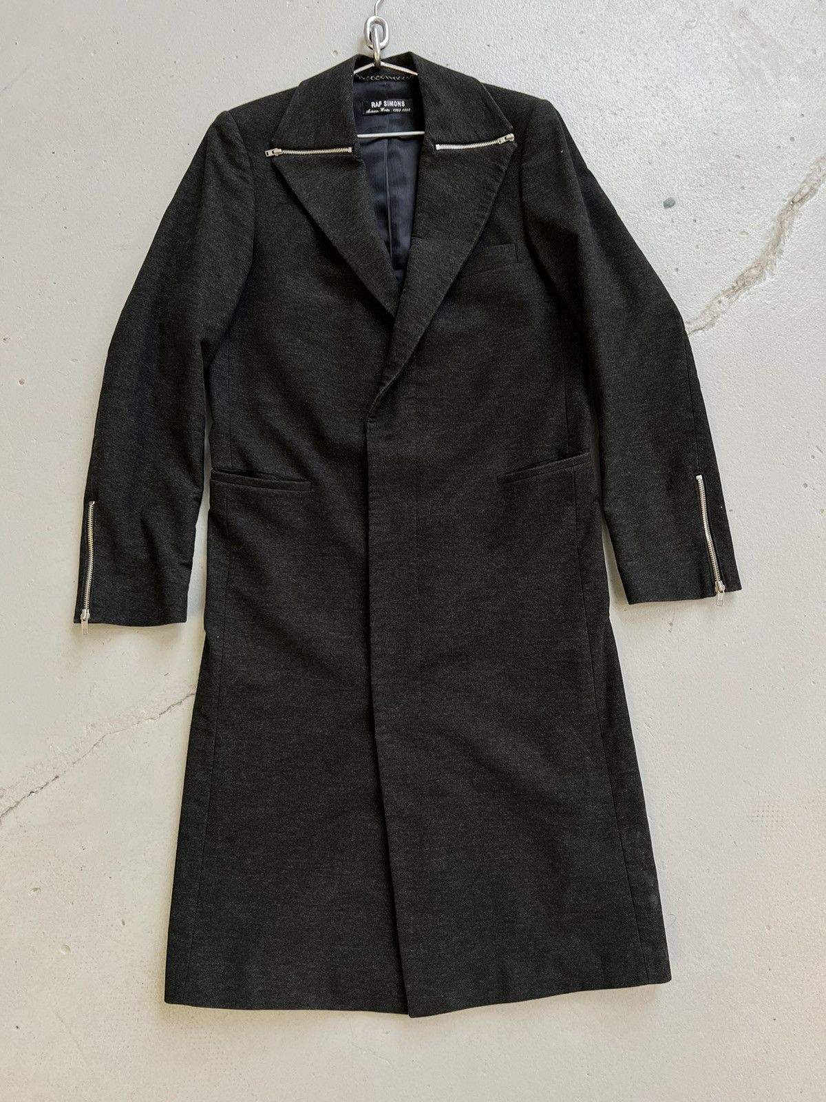 Raf Simons Raf Simons AW 98/99 RADIOACTIVITY runway zipper trench coat Size US S / EU 44-46 / 1 - 3 Thumbnail