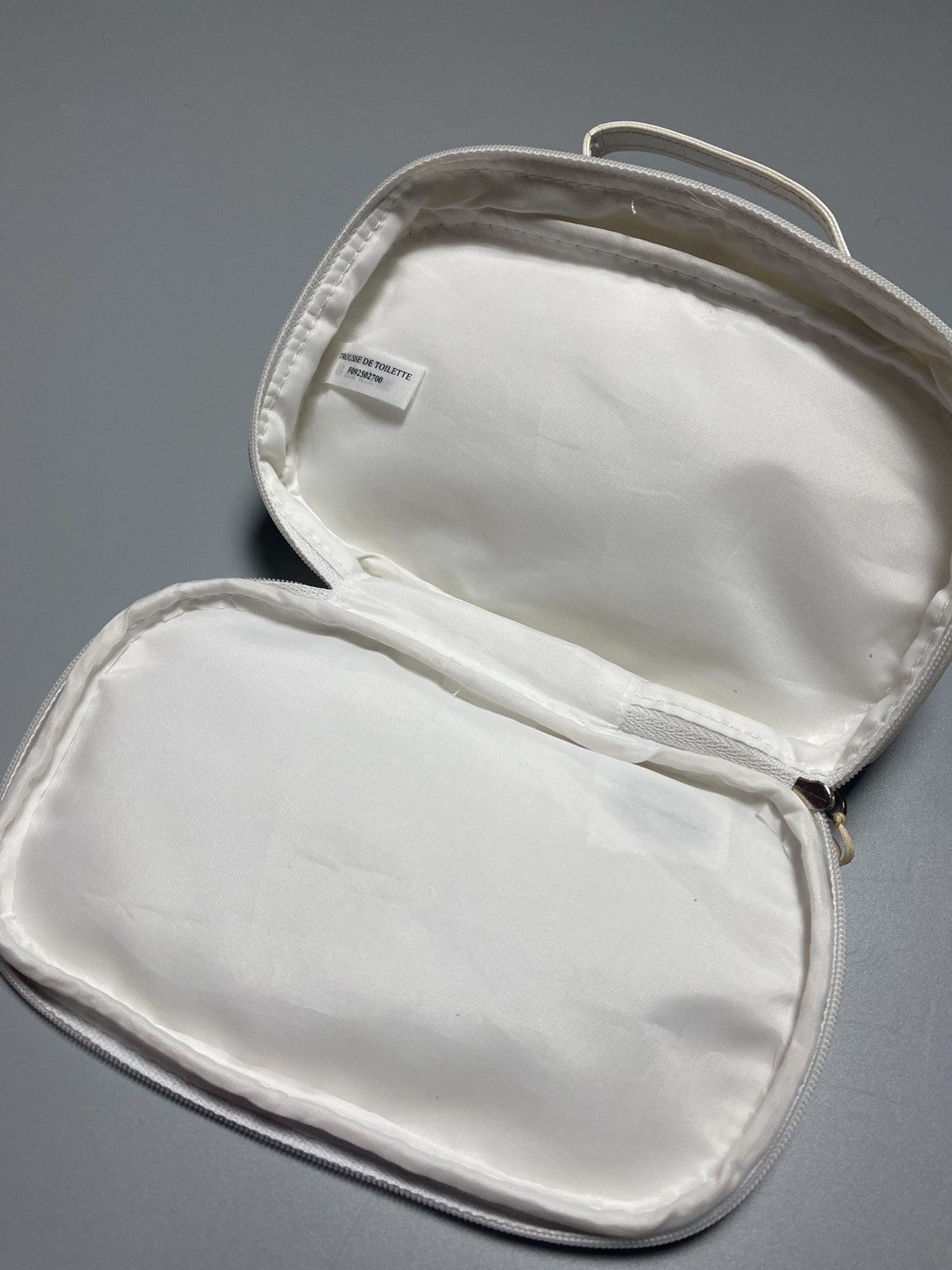 Dior Dior cosmetic small bag metallic logo pouch parfums Size ONE SIZE - 3 Thumbnail