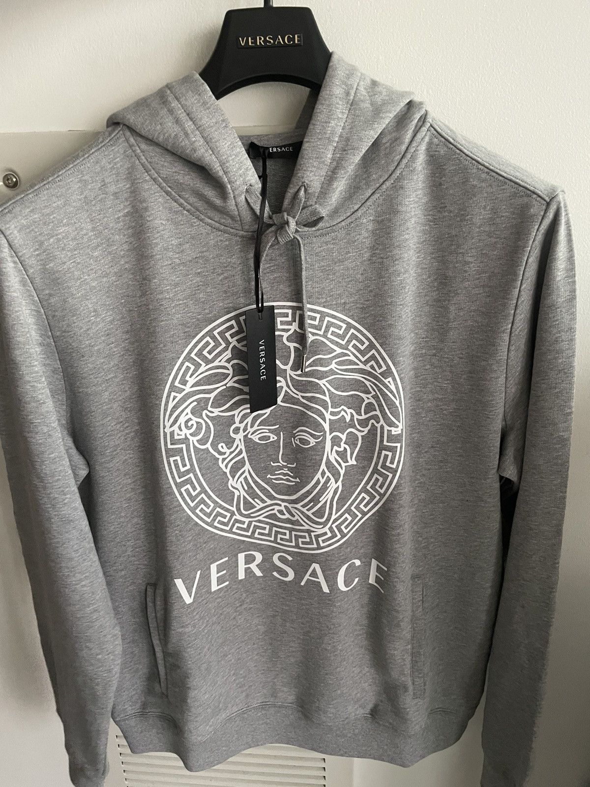 Versace $1K+ Brand NEW Runway Classic Medusa Versace Logo Hoodie Size US XL / EU 56 / 4 - 17 Thumbnail