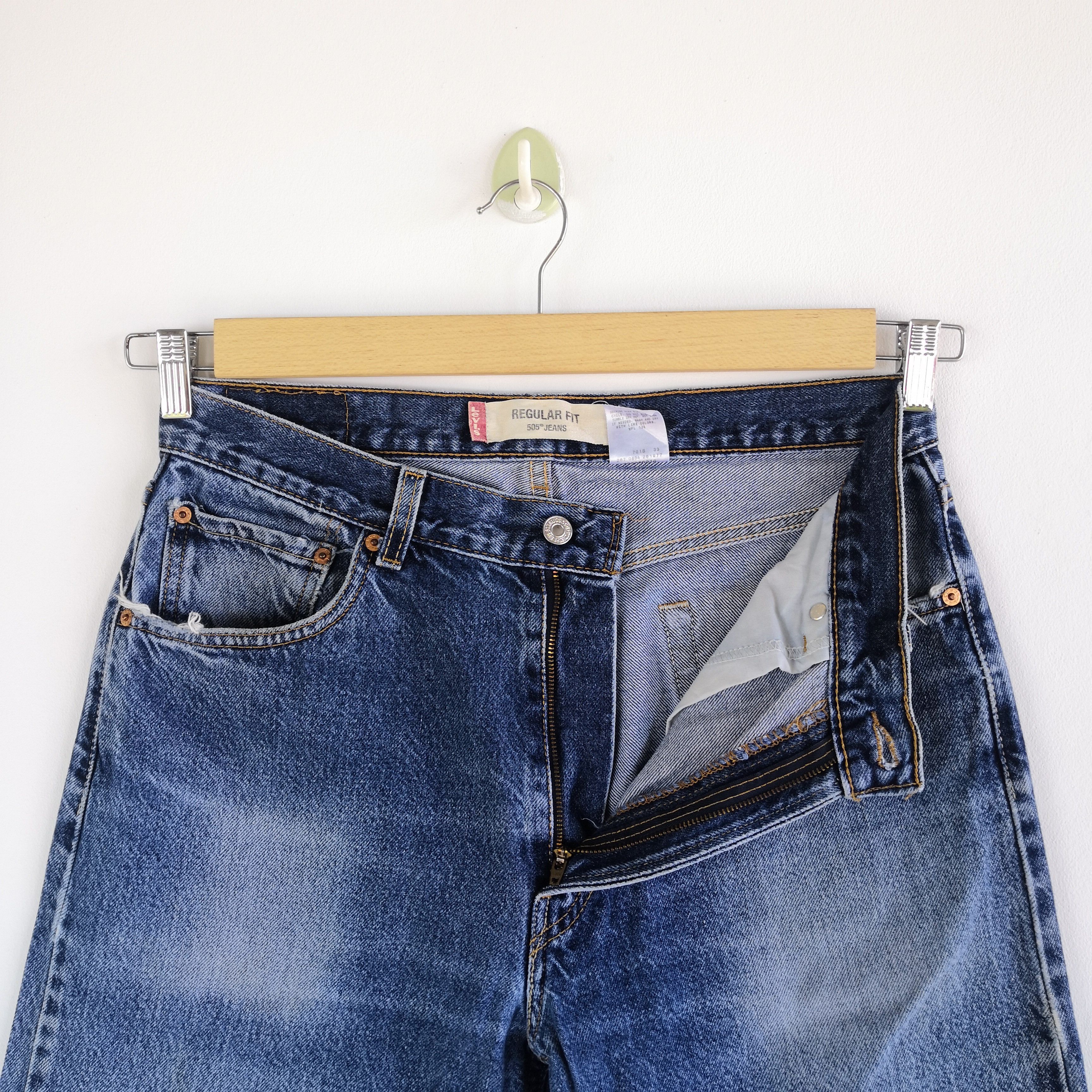 Levi's Vintage Levis 505 Released Hem Jeans Levi's Light Wash Denim Size US 32 / EU 48 - 8 Thumbnail