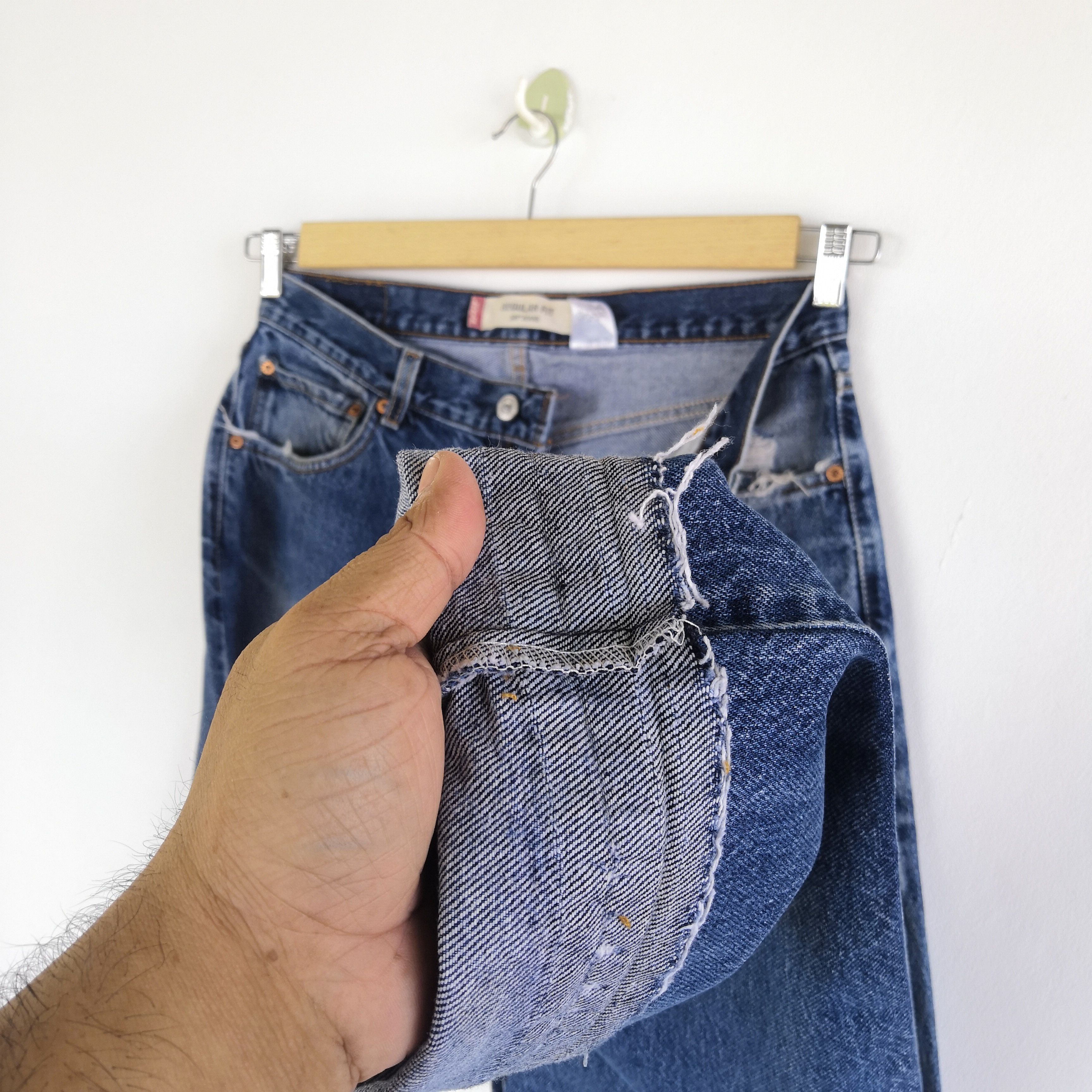 Levi's Vintage Levis 505 Released Hem Jeans Levi's Light Wash Denim Size US 32 / EU 48 - 10 Thumbnail