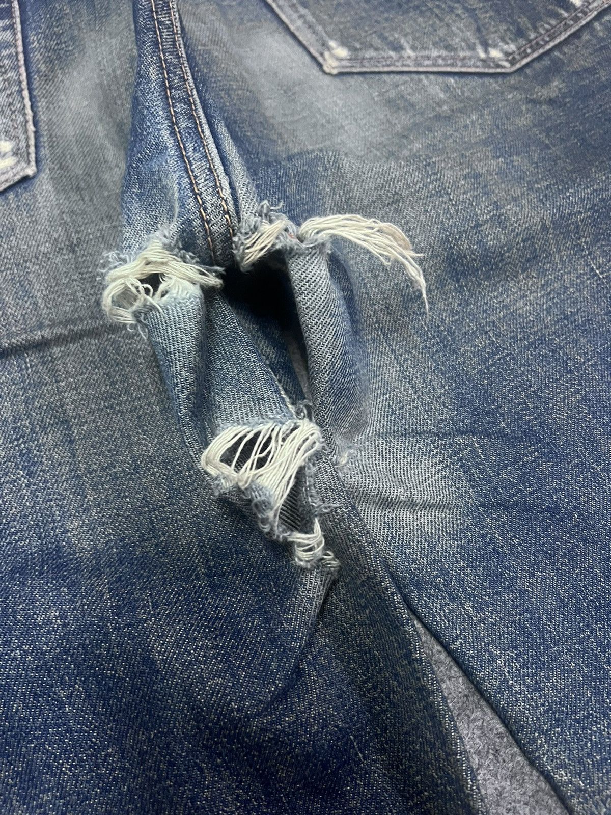 45rpm × Vintage 45 RPM THRASHED DISTRESSED DENIM PANT Size US 32 / EU 48 - 7 Thumbnail
