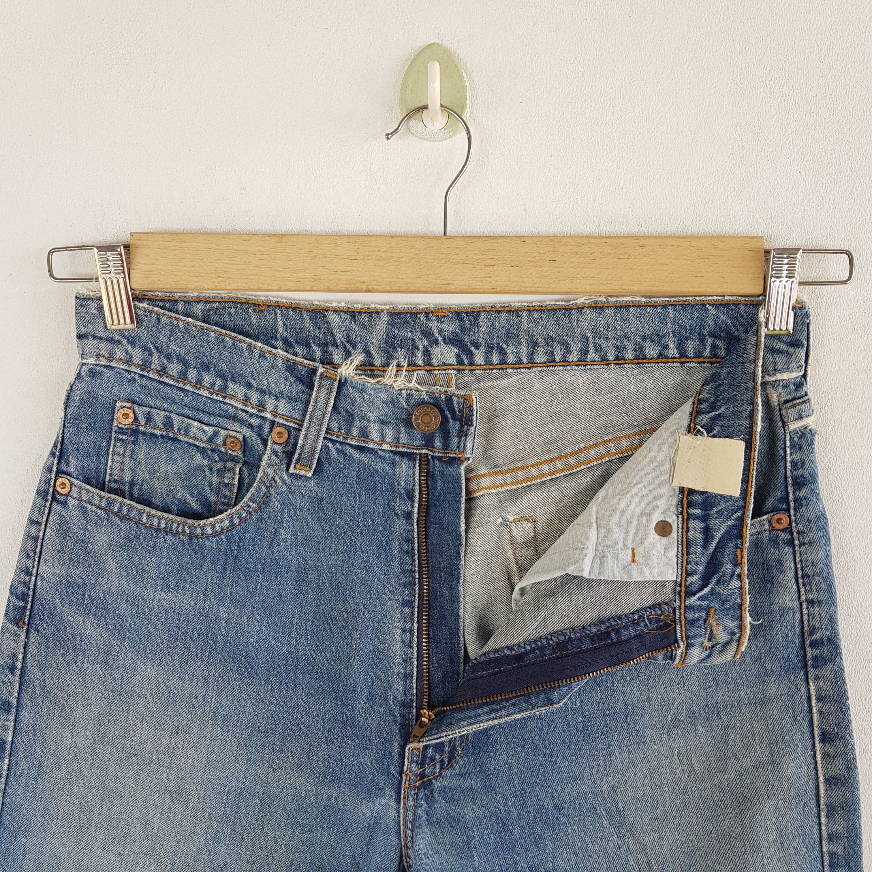 Jean × Levi's × Vintage Vintage Levis Jeans Distressed Levi's 519 Faded Wash Denim Size US 32 / EU 48 - 8 Thumbnail