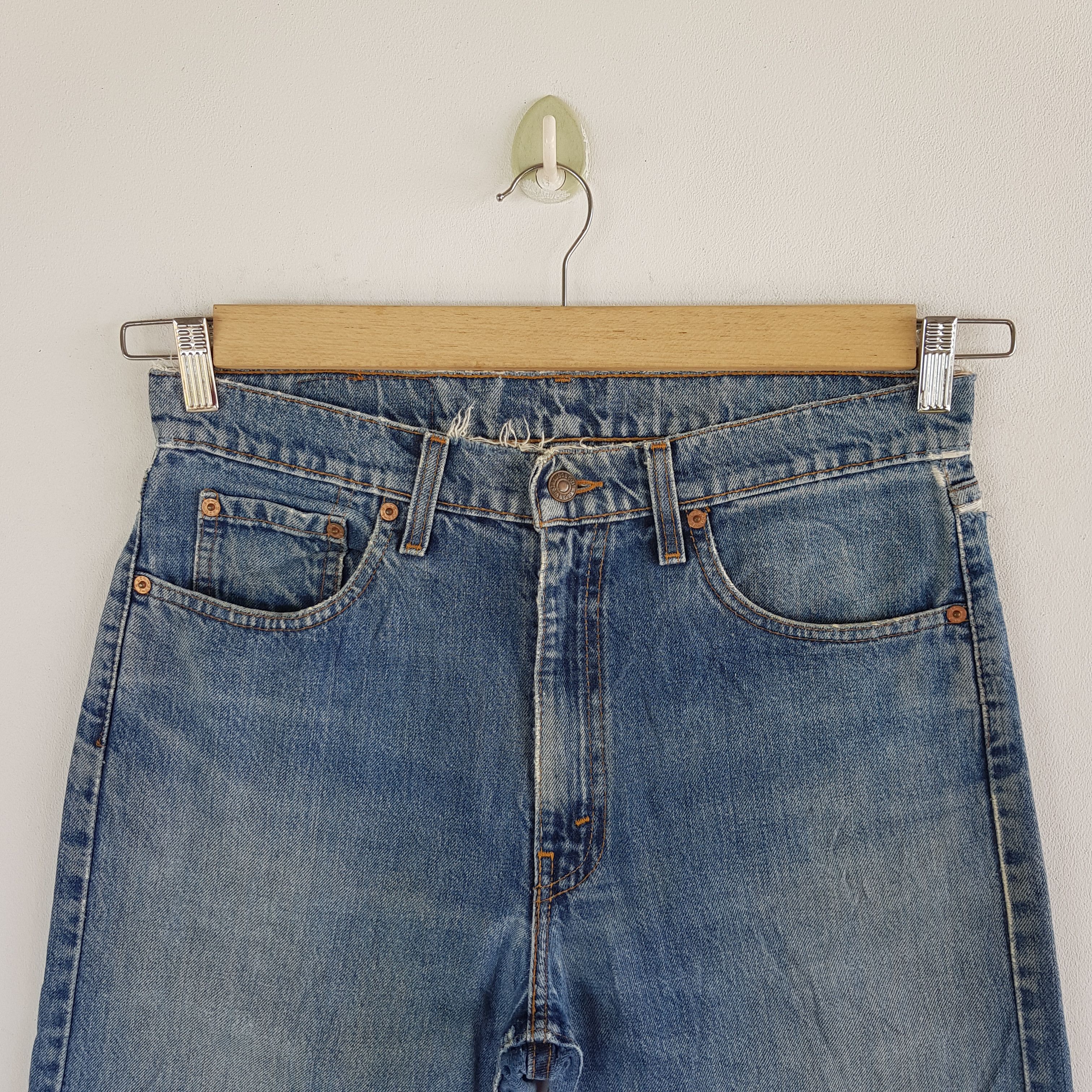 Jean × Levi's × Vintage Vintage Levis Jeans Distressed Levi's 519 Faded Wash Denim Size US 32 / EU 48 - 3 Thumbnail
