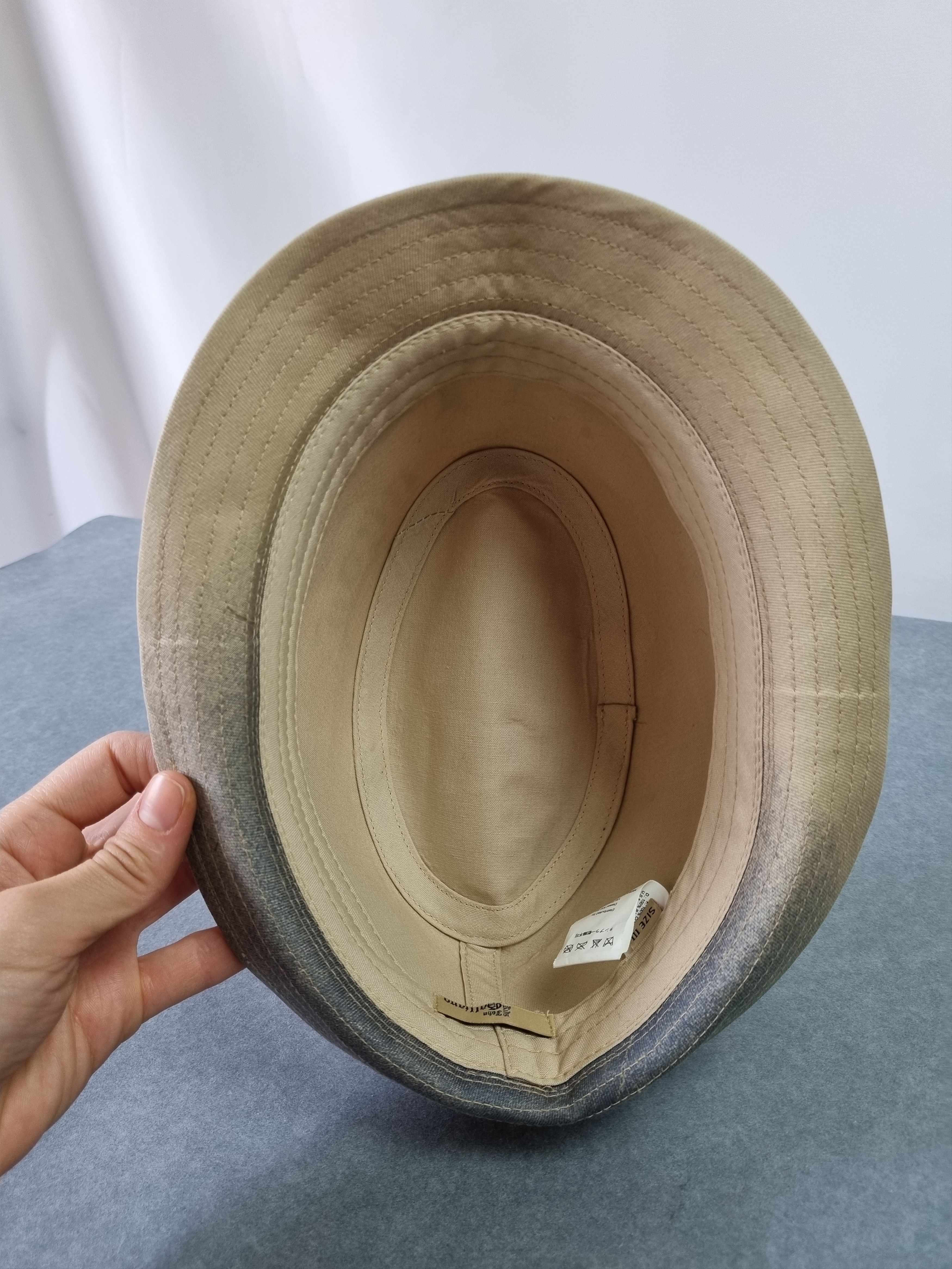 John Galliano Rare John Galliano Big Logo Hat Size ONE SIZE - 11 Thumbnail