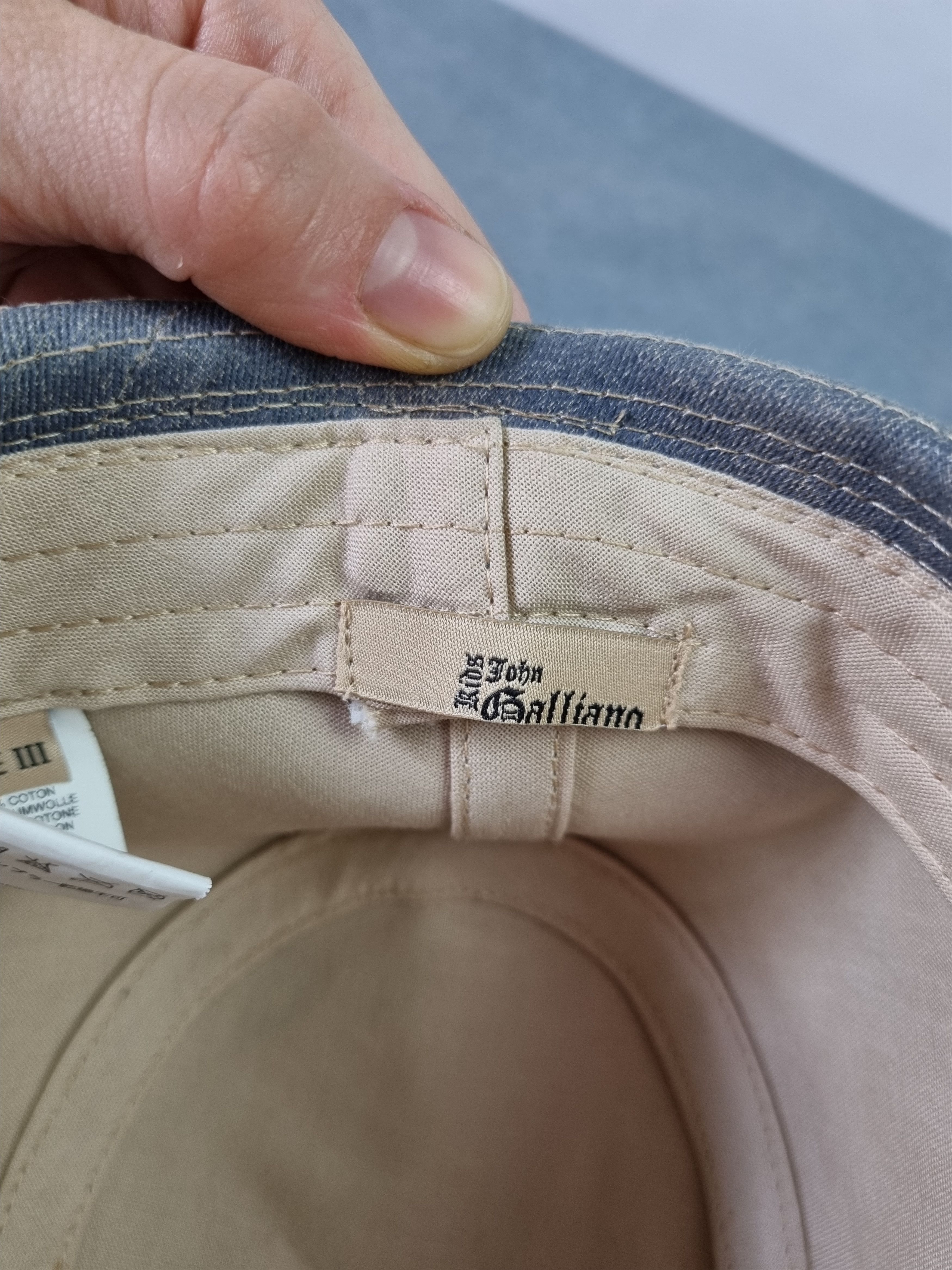 John Galliano Rare John Galliano Big Logo Hat Size ONE SIZE - 12 Thumbnail
