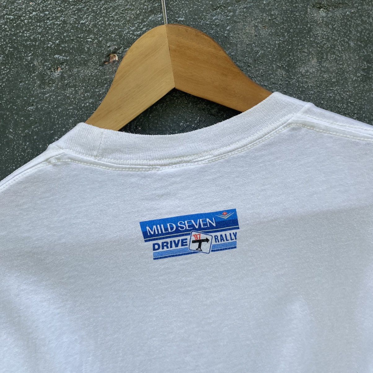 Vintage Vintage 90s Mild Seven Drive Rally ERD GRUNGE THRASHED TEE Size US L / EU 52-54 / 3 - 4 Thumbnail