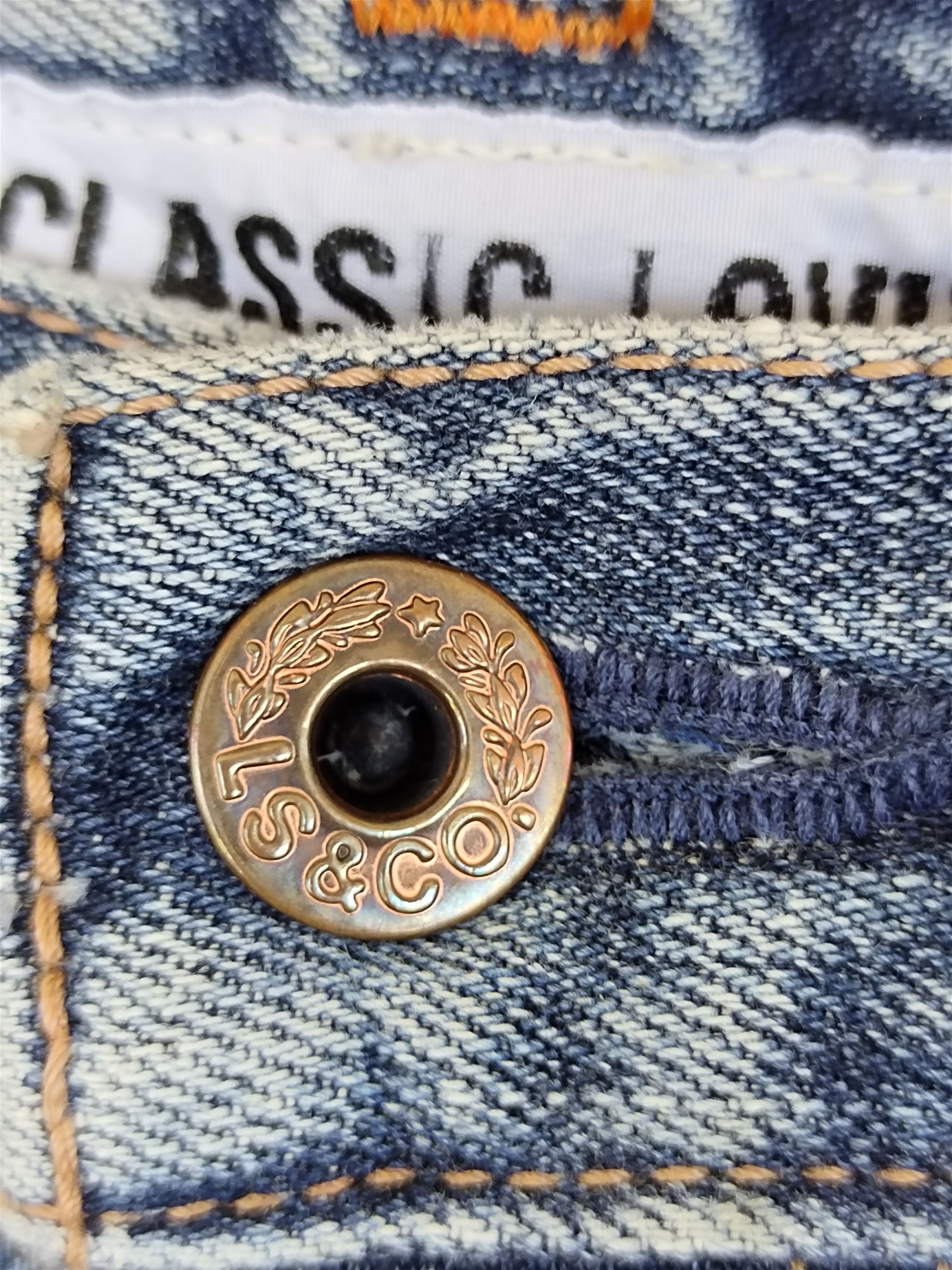 Levi's 1990s Levi's 504 Destroy Crash Distressed Denim Jeans Size US 34 / EU 50 - 16 Thumbnail