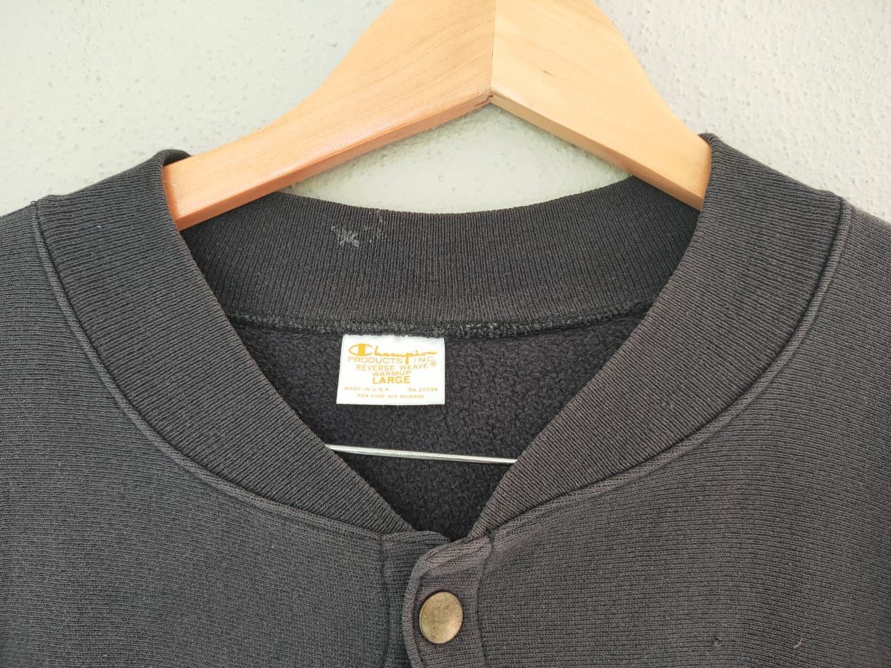 Champion 70s Vintage Champion Button Faded Sweatshirt Size US L / EU 52-54 / 3 - 4 Thumbnail