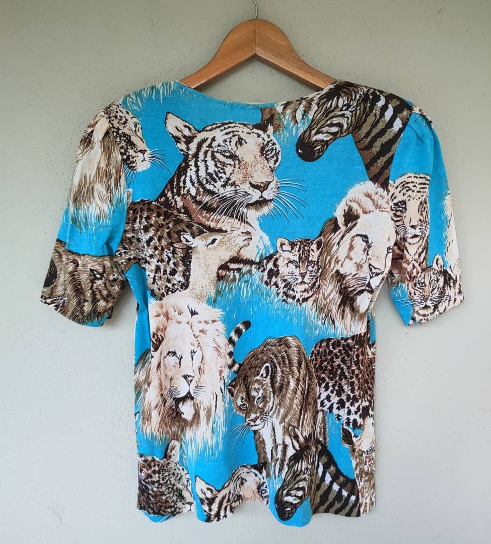 Japanese Brand Vintage Overprint Ladies T Size S / US 4 / IT 40 - 2 Thumbnail