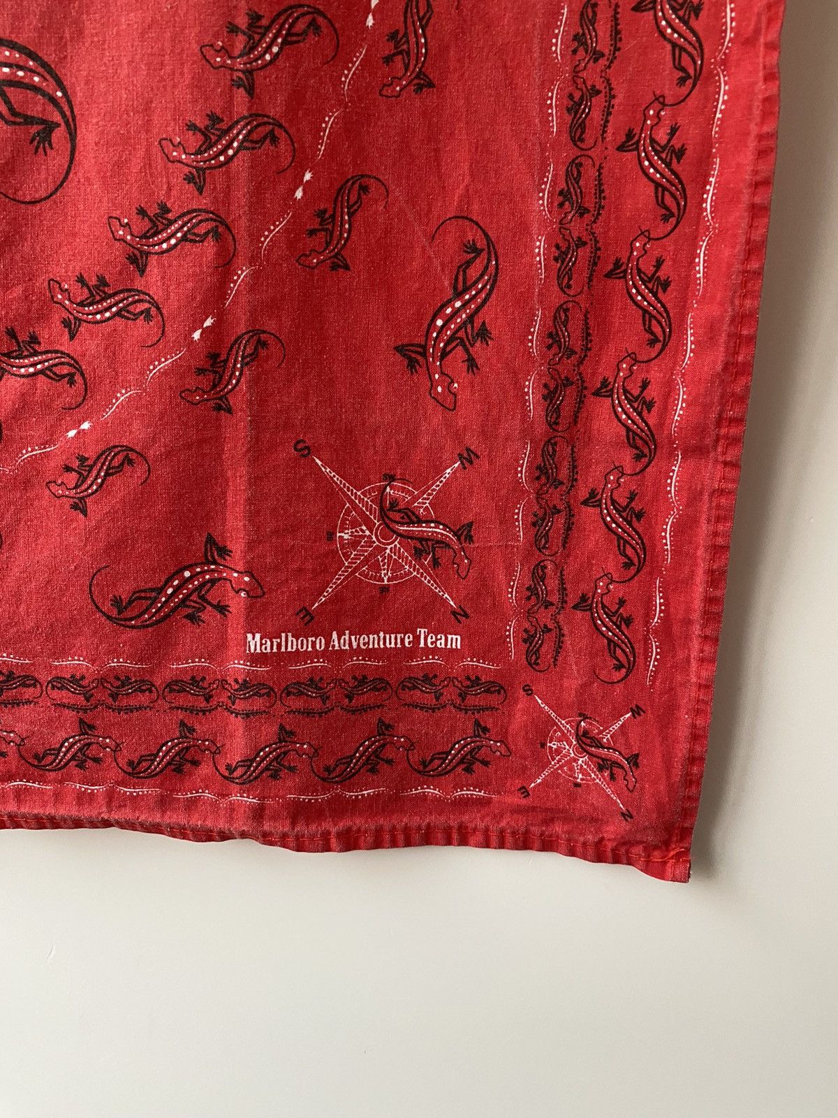 Marlboro 🇺🇸 Vintage 90s Marlboro Bandana Handkerchief Neckerchief Size ONE SIZE - 3 Thumbnail