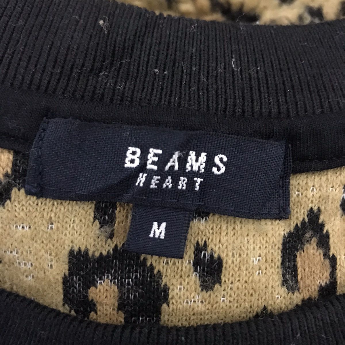 Japanese Brand BEAMS HEART Japanese Brand Leopard OverprintSherpaSweatshirt Size US M / EU 48-50 / 2 - 4 Thumbnail