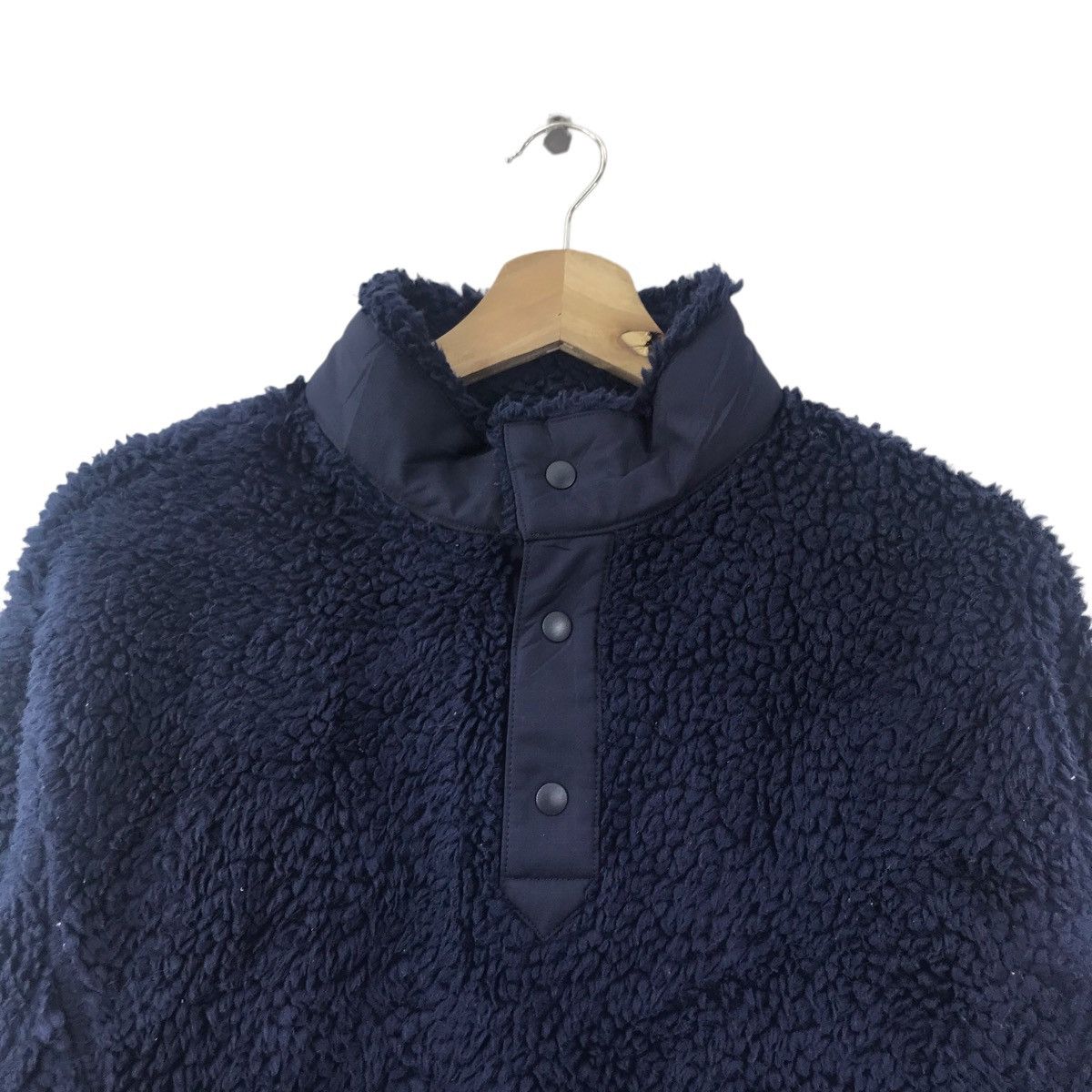 Uniqlo × White Mountaineering WHITE MOUNTAINEERING x UNIQLO Sherpa Fleece Navy Sweatshirt Size US S / EU 44-46 / 1 - 2 Thumbnail