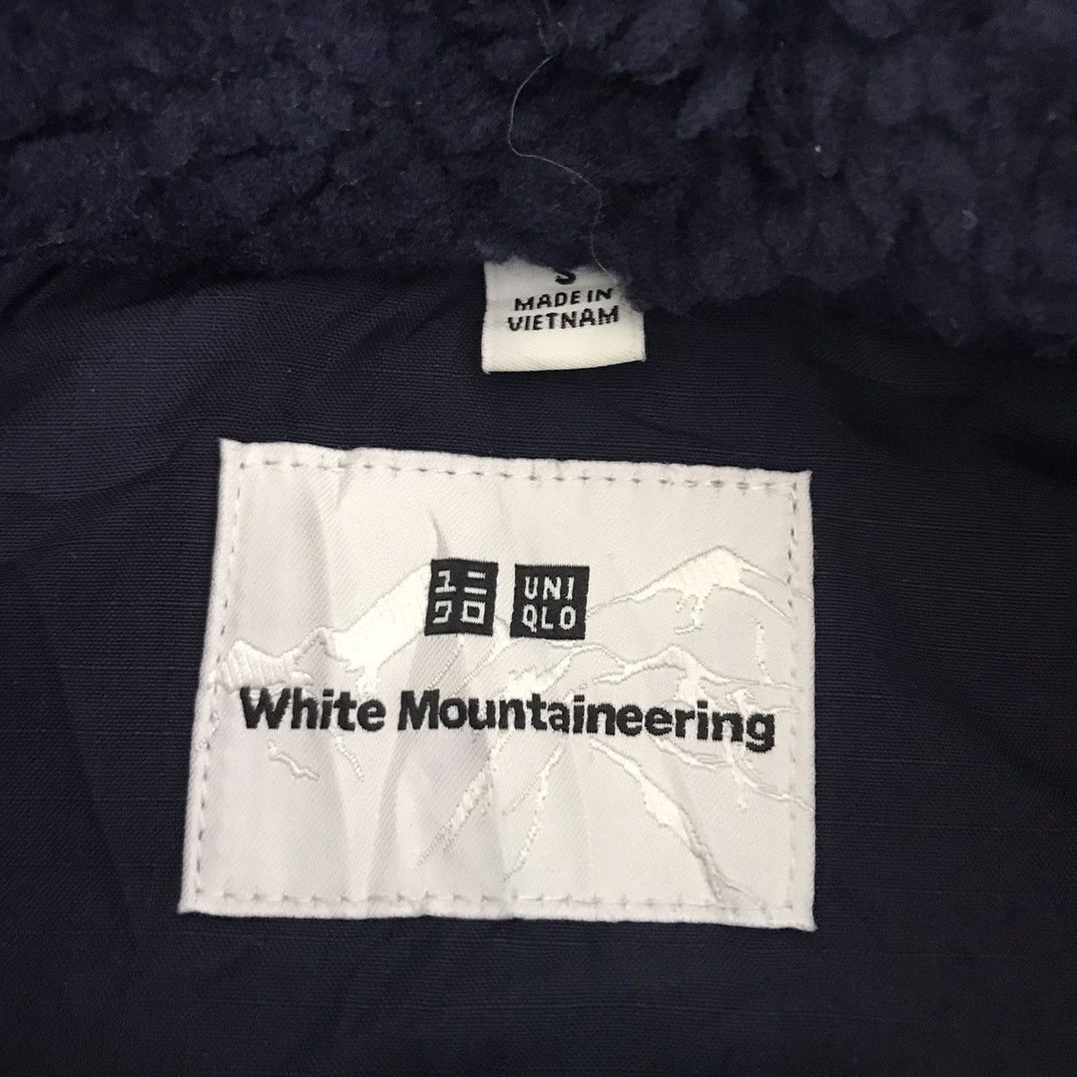 Uniqlo × White Mountaineering WHITE MOUNTAINEERING x UNIQLO Sherpa Fleece Navy Sweatshirt Size US S / EU 44-46 / 1 - 3 Thumbnail