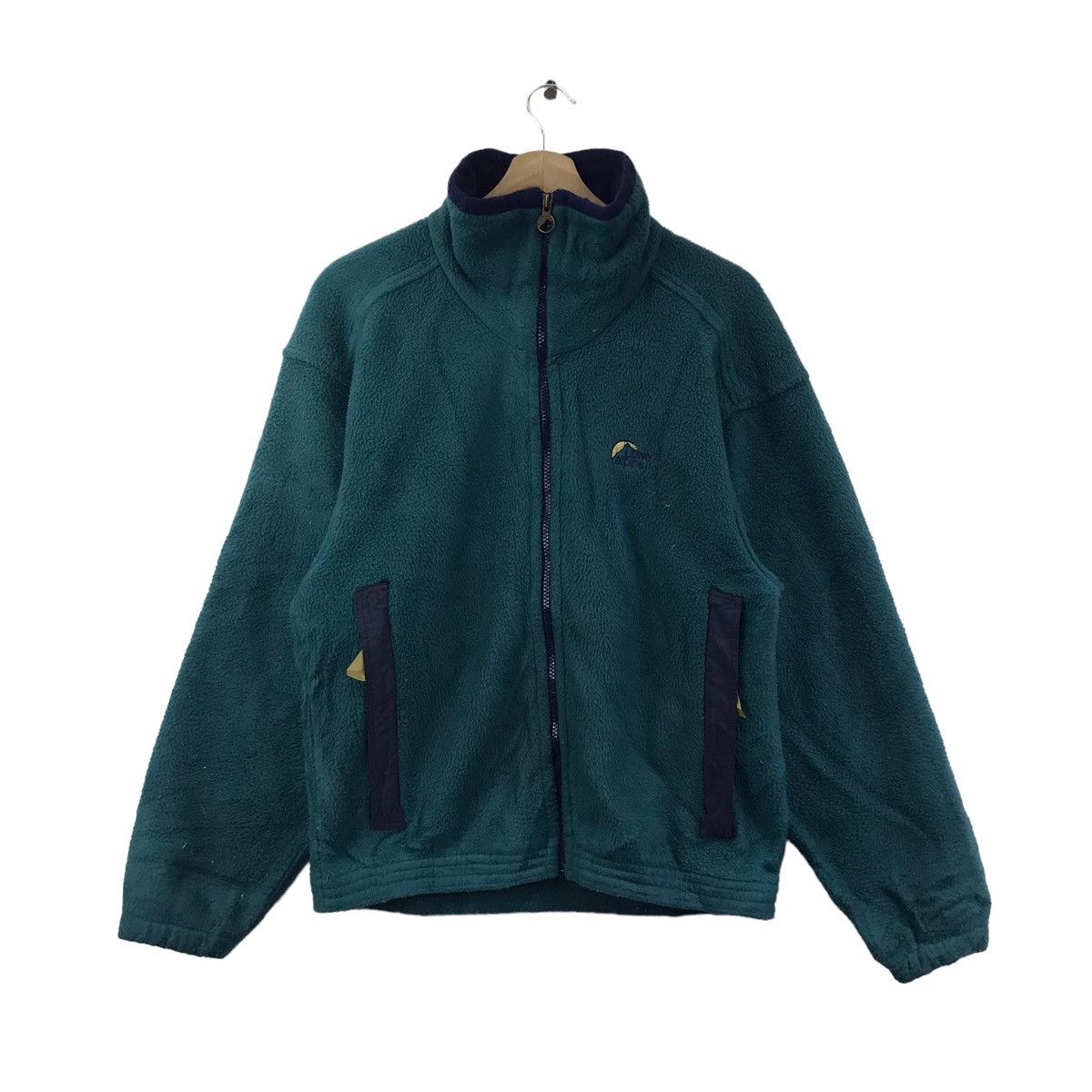 Vintage LOWE ALPINE Small Embroidered Logo Fleece Sweatshirt Size US S / EU 44-46 / 1 - 1 Thumbnail