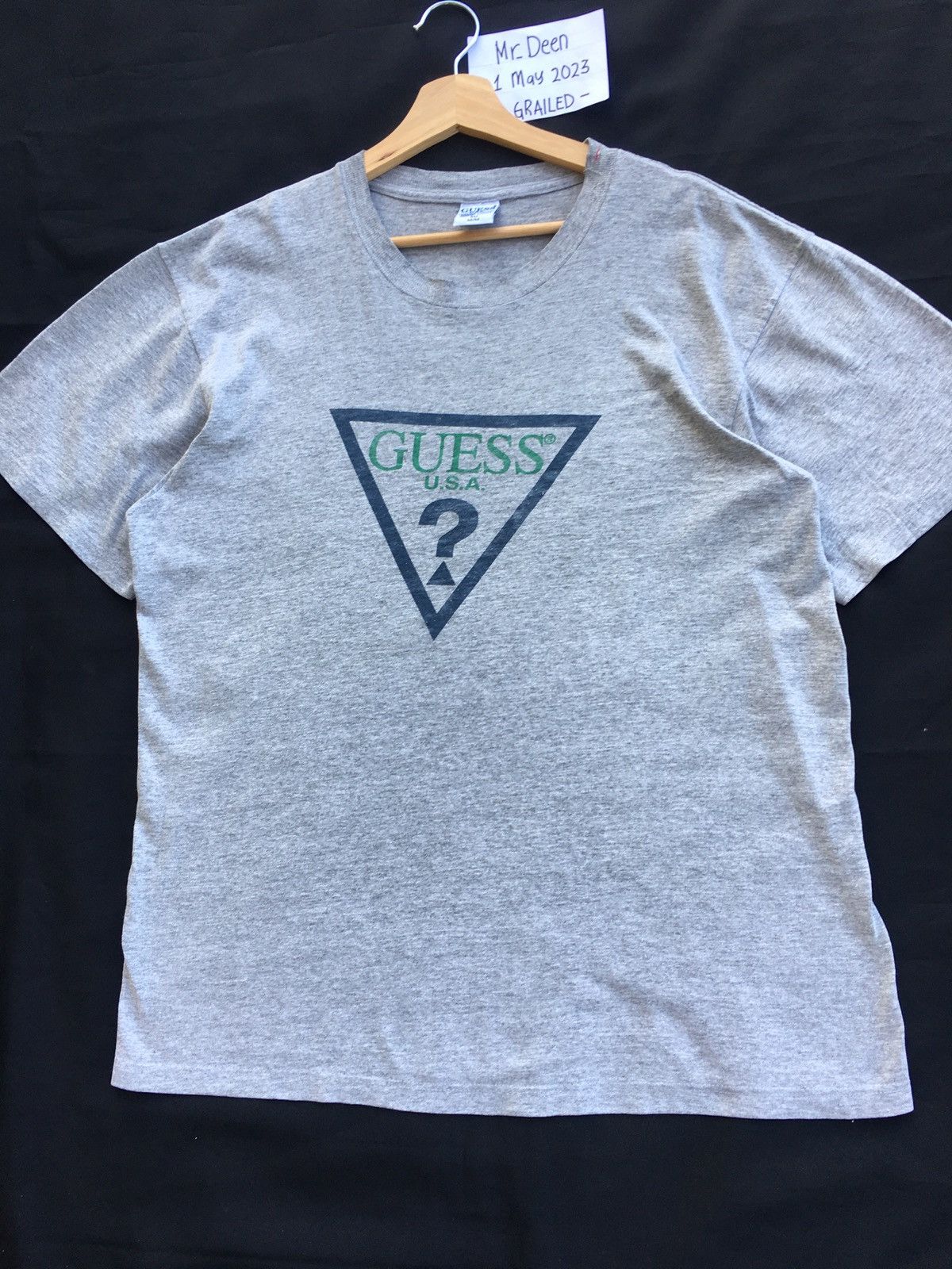 Guess Rare Vintage 90s GUESS Spellout Big Logo Tshirt Size US M / EU 48-50 / 2 - 6 Thumbnail