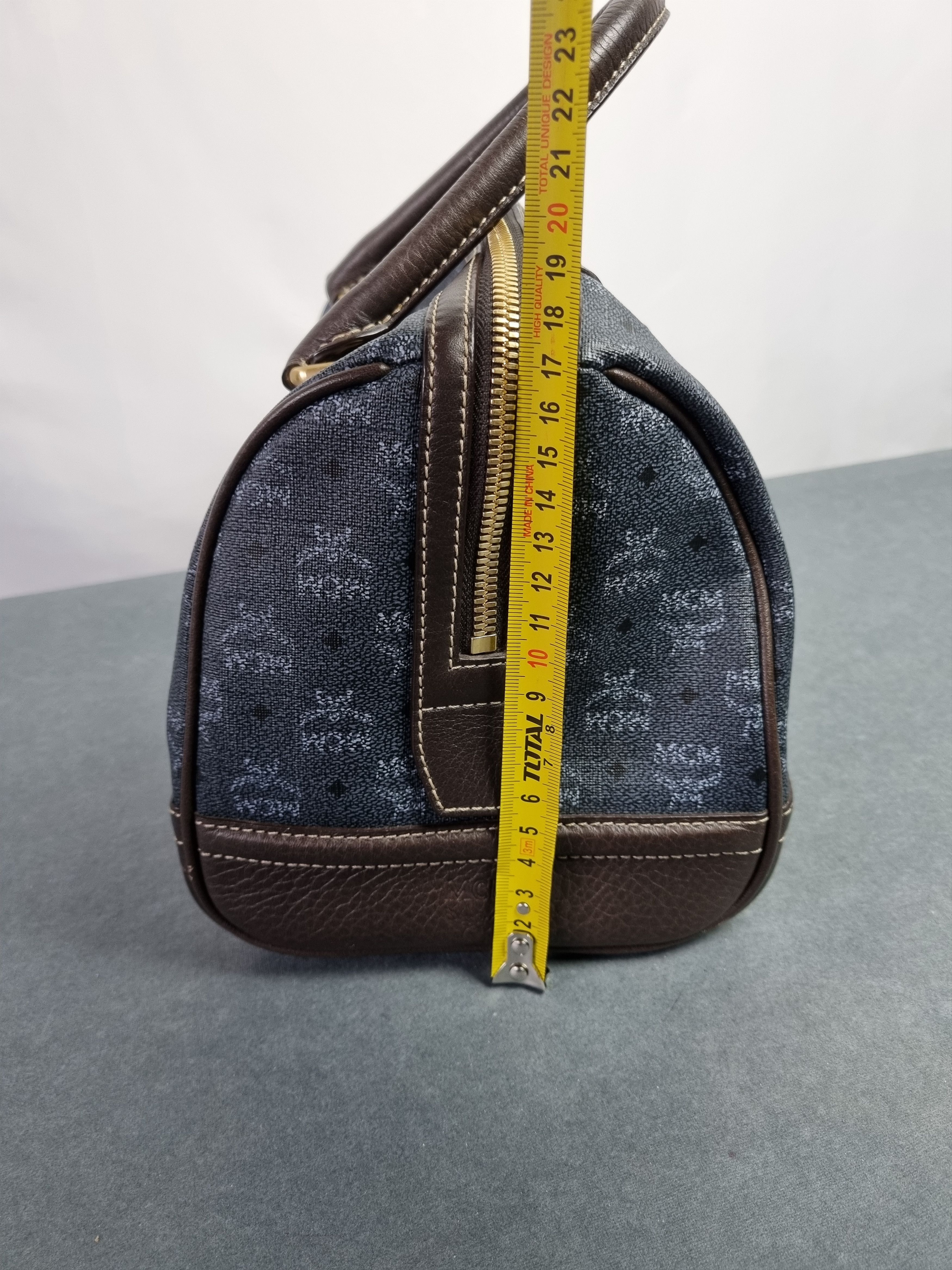 Leather × MCM Rare MCM Monogram Leather Hand Roomy Bag Size ONE SIZE - 16 Thumbnail