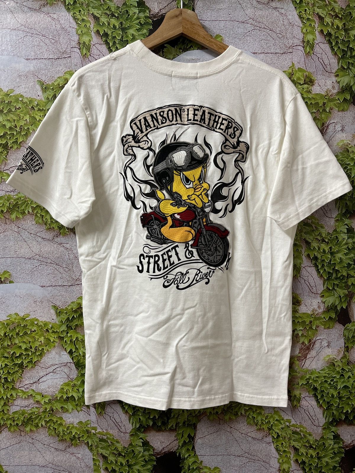 Twenty × Vanson Leathers × Vintage VINTAGE VANSON LEATHERS X TWEETY EMBROIDERY VERY RARE Size US L / EU 52-54 / 3 - 1 Thumbnail