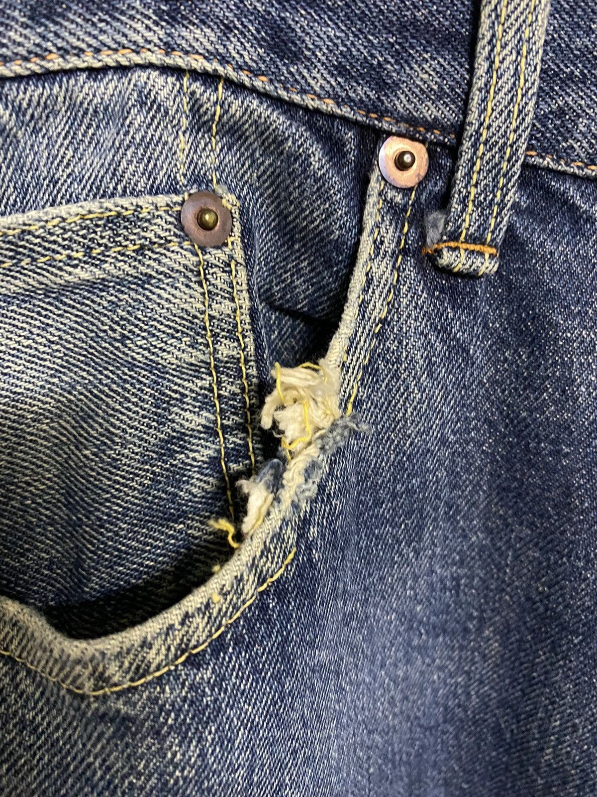Levi's × Levi's Vintage Clothing × Vintage VINTAGE 80s LEVIS 501xx BIG E SELVEDGE JEANS Size US 34 / EU 50 - 7 Thumbnail