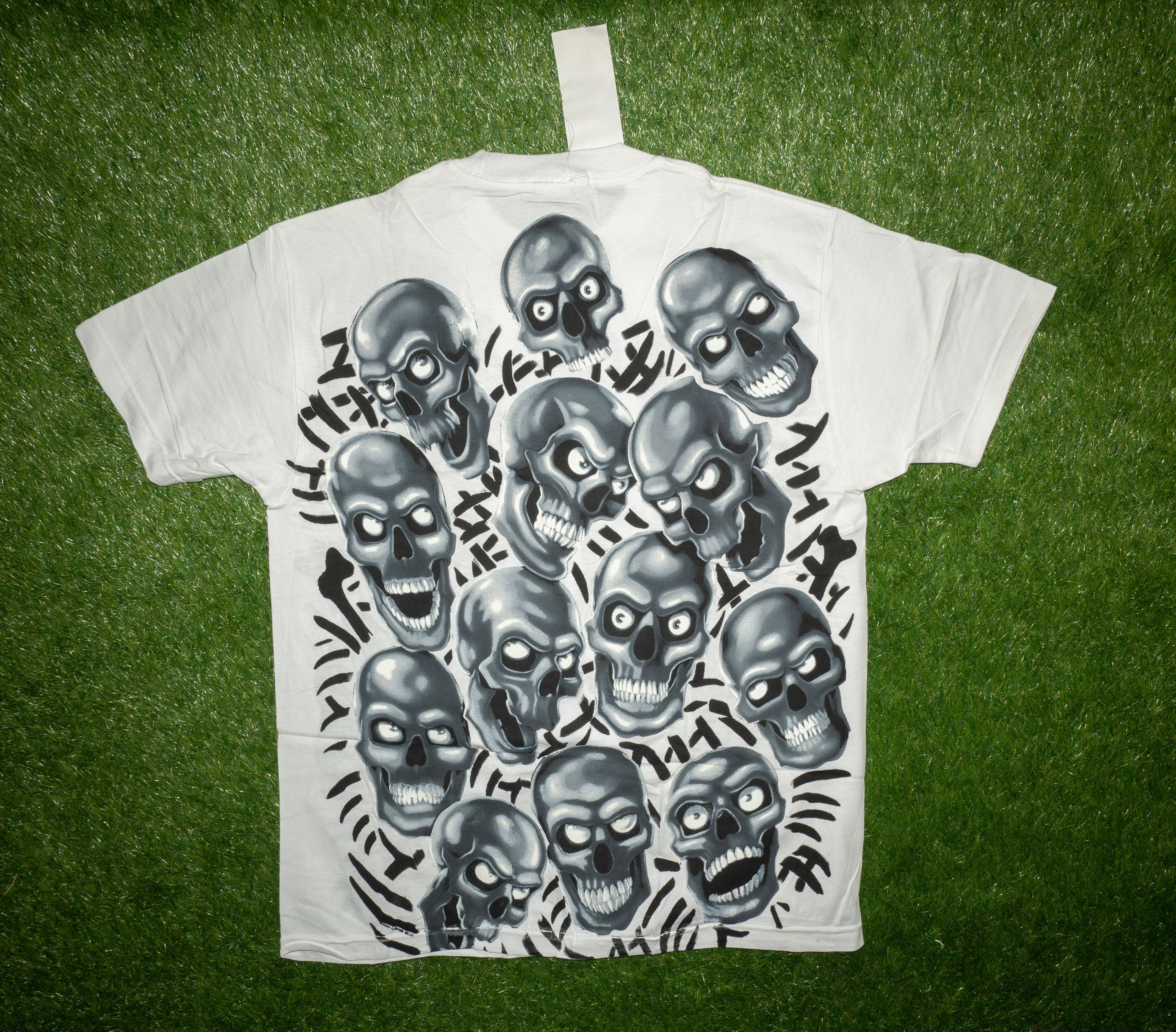 Liquid Blue Vintage Liquid Blue Skull Pile L T-Shirt NWT Size US L / EU 52-54 / 3 - 2 Thumbnail