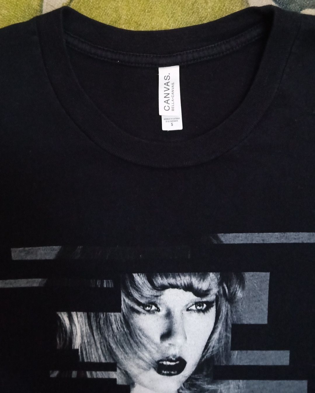 Band Tees Taylor Swift Reputation Stadium Tour T-shirt Size US S / EU 44-46 / 1 - 6 Thumbnail