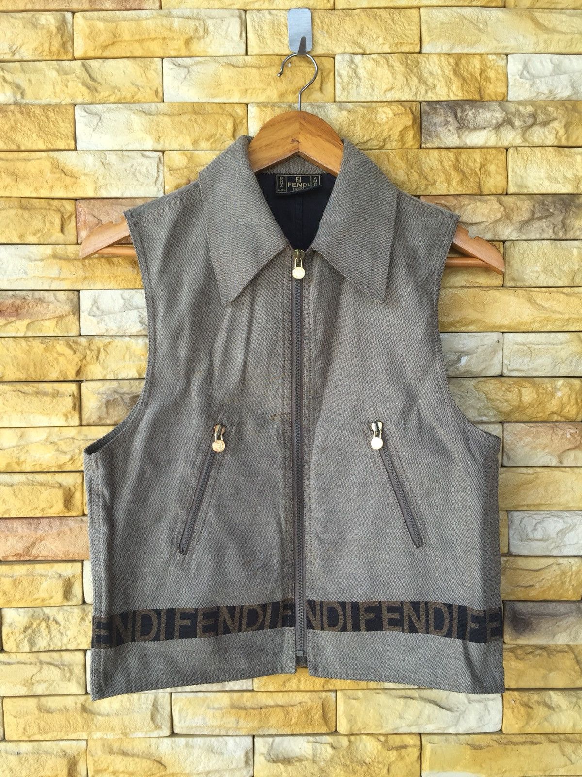 Fendi FENDI ROMA VEST Size US M / EU 48-50 / 2 - 1 Thumbnail