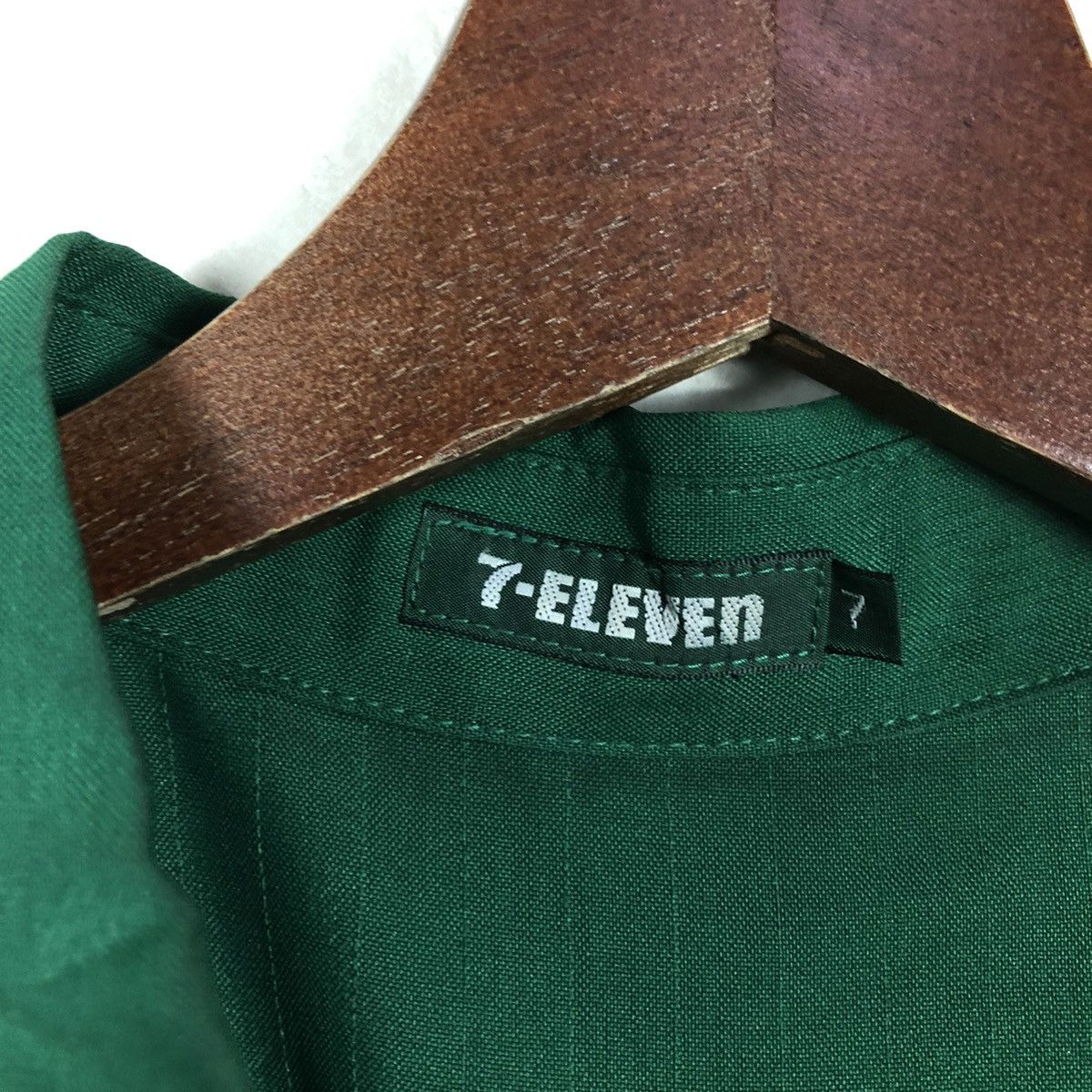 Japanese Brand VINTAGE 7-ELEVEN ZIPPER WORKER SHIRT BIG LOGO Size US M / EU 48-50 / 2 - 8 Thumbnail