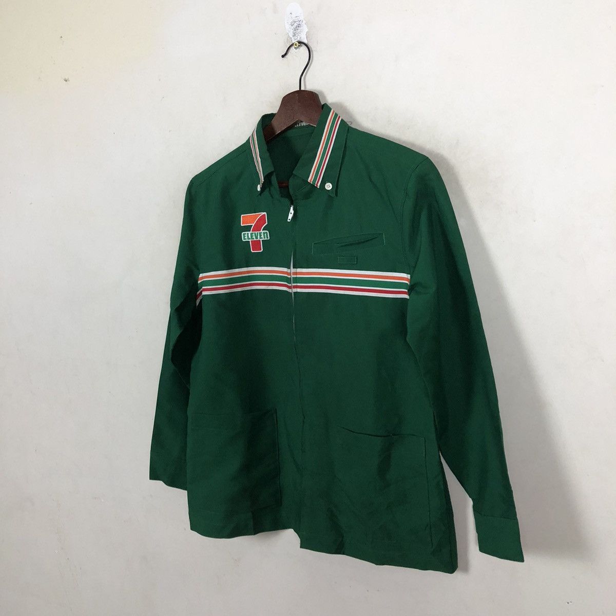 Japanese Brand VINTAGE 7-ELEVEN ZIPPER WORKER SHIRT BIG LOGO Size US M / EU 48-50 / 2 - 3 Thumbnail