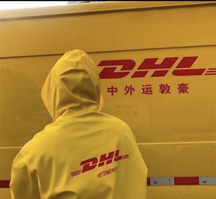 Vetements dhl outlet hoodie