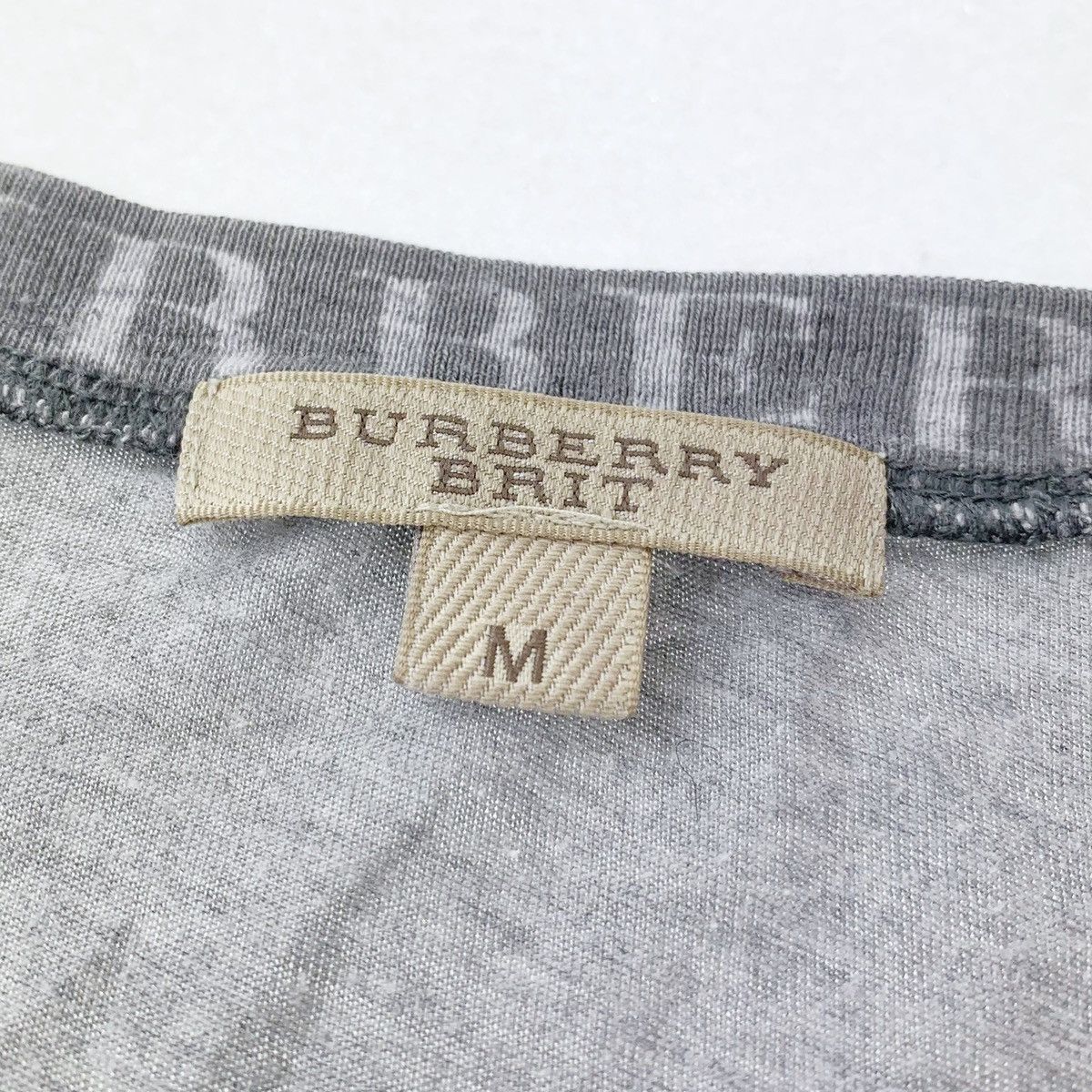 Burberry Burberry Brit Grey T Shirt Size US M / EU 48-50 / 2 - 4 Thumbnail
