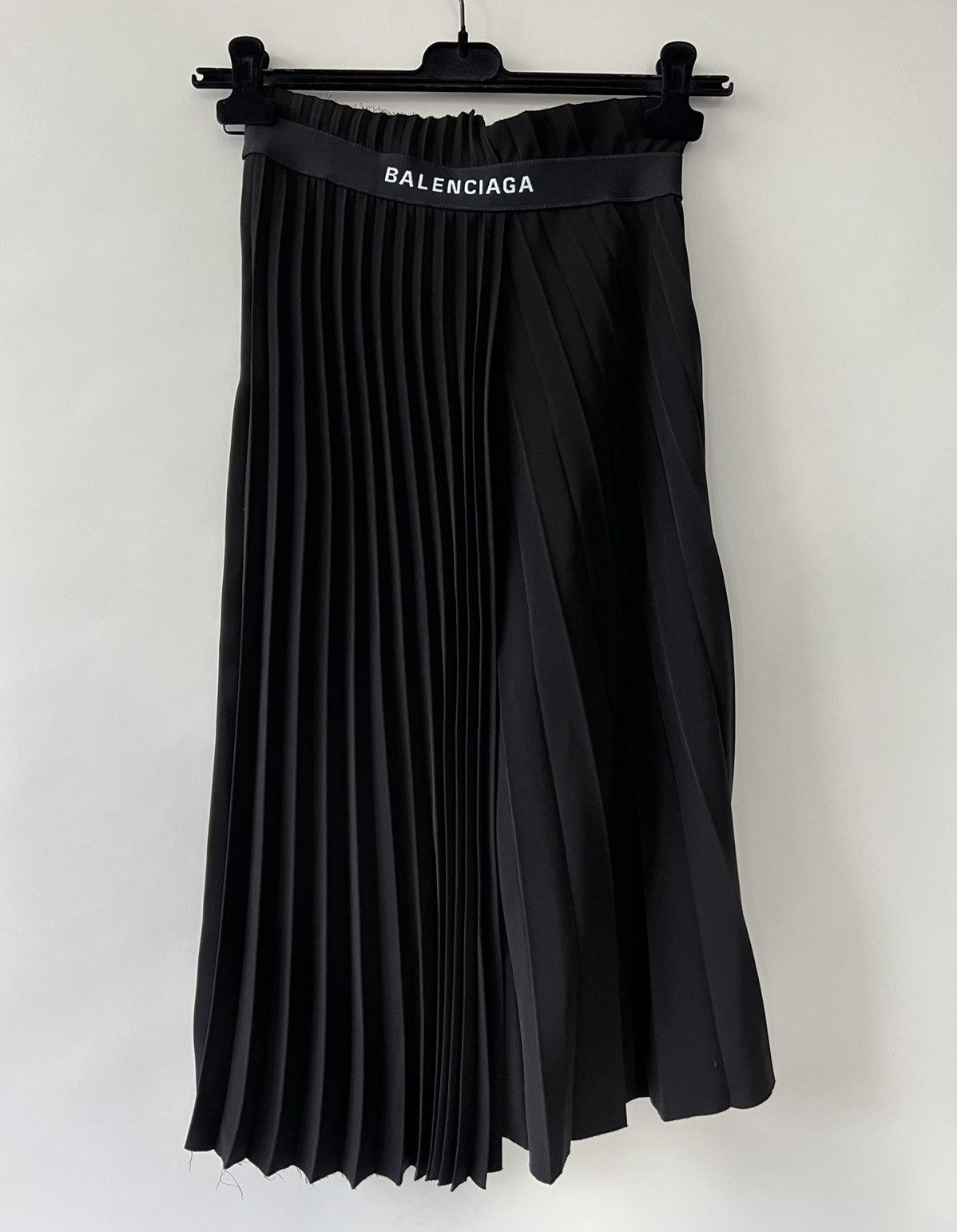 Balenciaga Balenciaga Logo Pleated Kilt Skirt Size 25" / US 0 / IT 36 - 4 Thumbnail