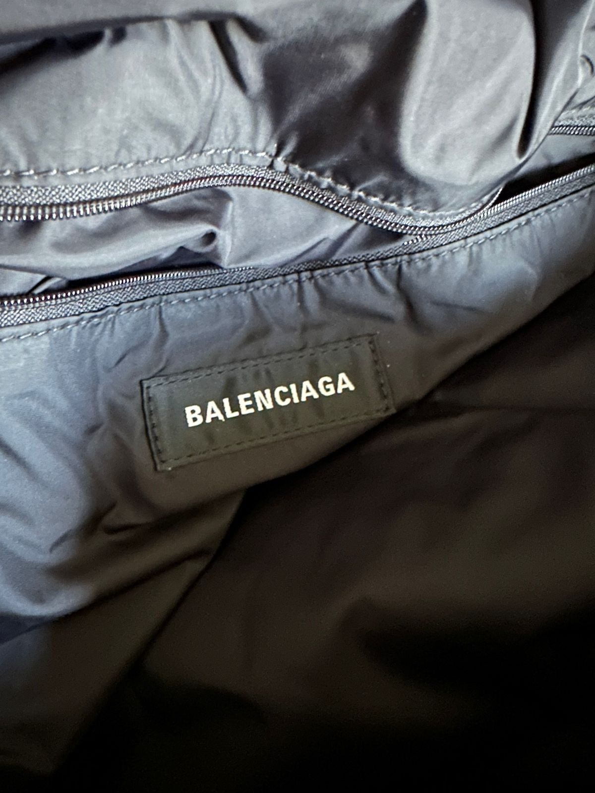 Balenciaga 🥩SUPER RARE🥩 Balenciaga Logo Ruffle Backpack Size ONE SIZE - 14 Thumbnail