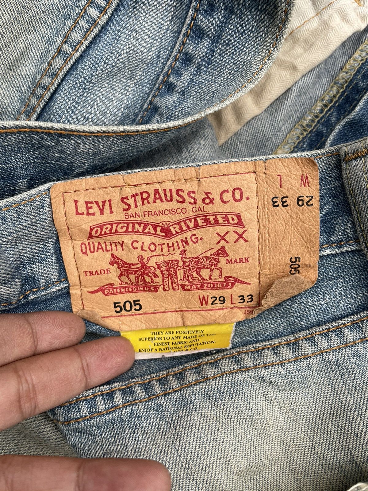 Levi's × Vintage Vintage 2006 Levis 505 Aging Faded Distressed Size US 31 - 13 Thumbnail