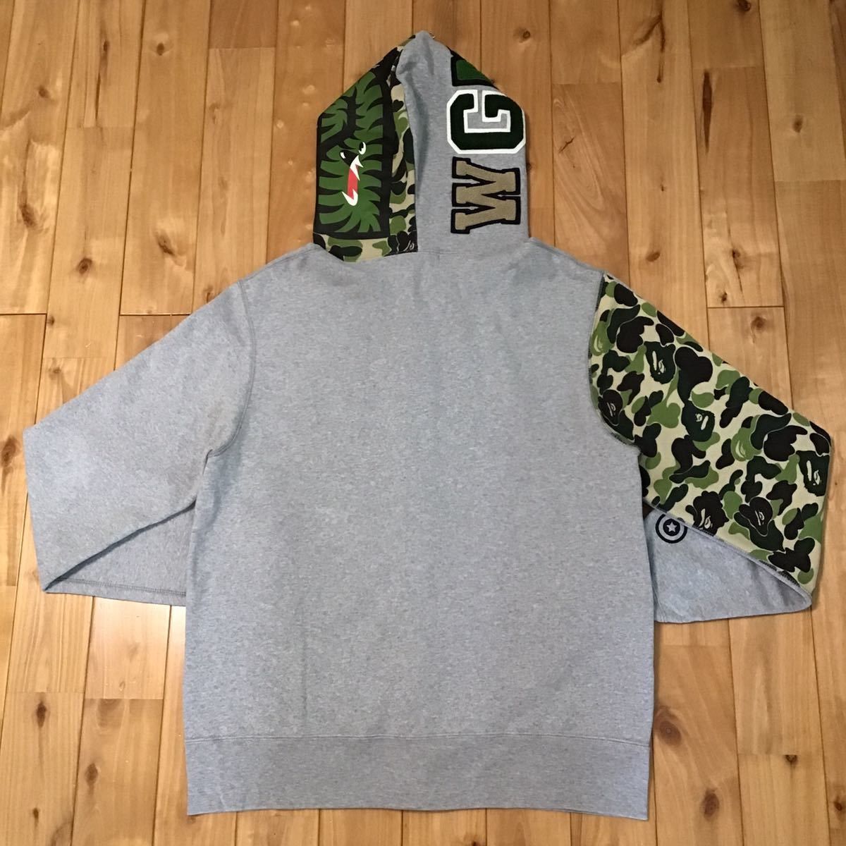 Bape 🔥NW 20th Anniversary🔥 ABC camo Shark full zip hoodie BAPE Size US L / EU 52-54 / 3 - 6 Thumbnail