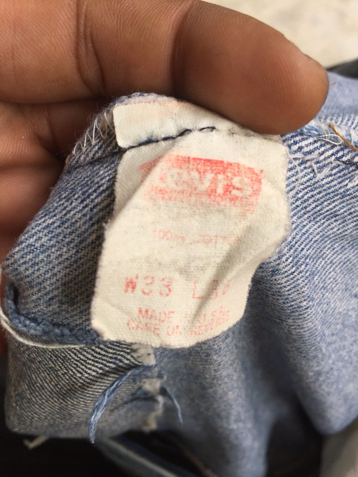 Levi's × Vintage VINTAGE 80s LEVIS 501 DISTRESSED JEANS Size US 34 / EU 50 - 6 Thumbnail