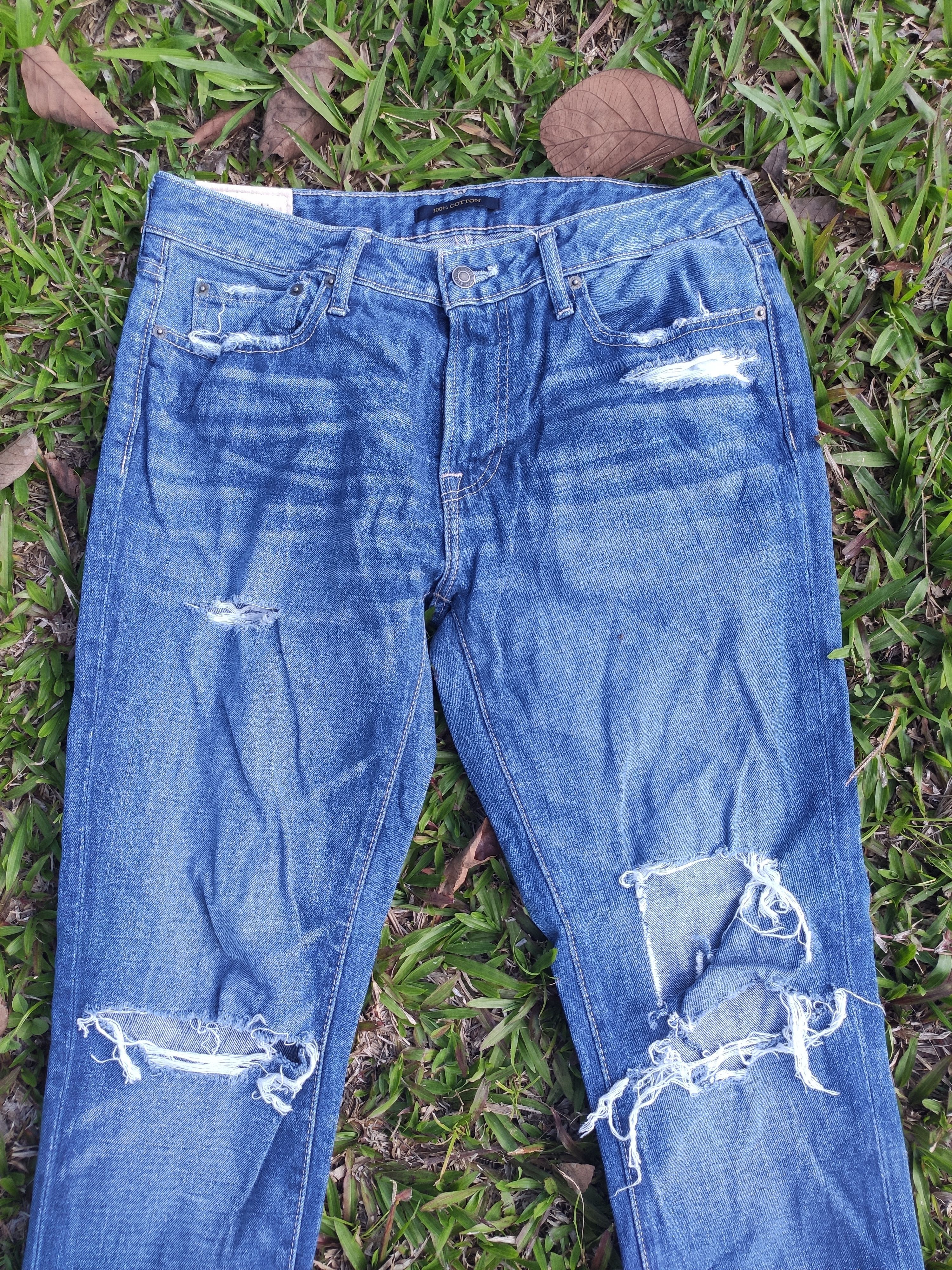 Abercrombie & Fitch Abercrombie Jeans Distressed denim Size US 33 - 6 Thumbnail