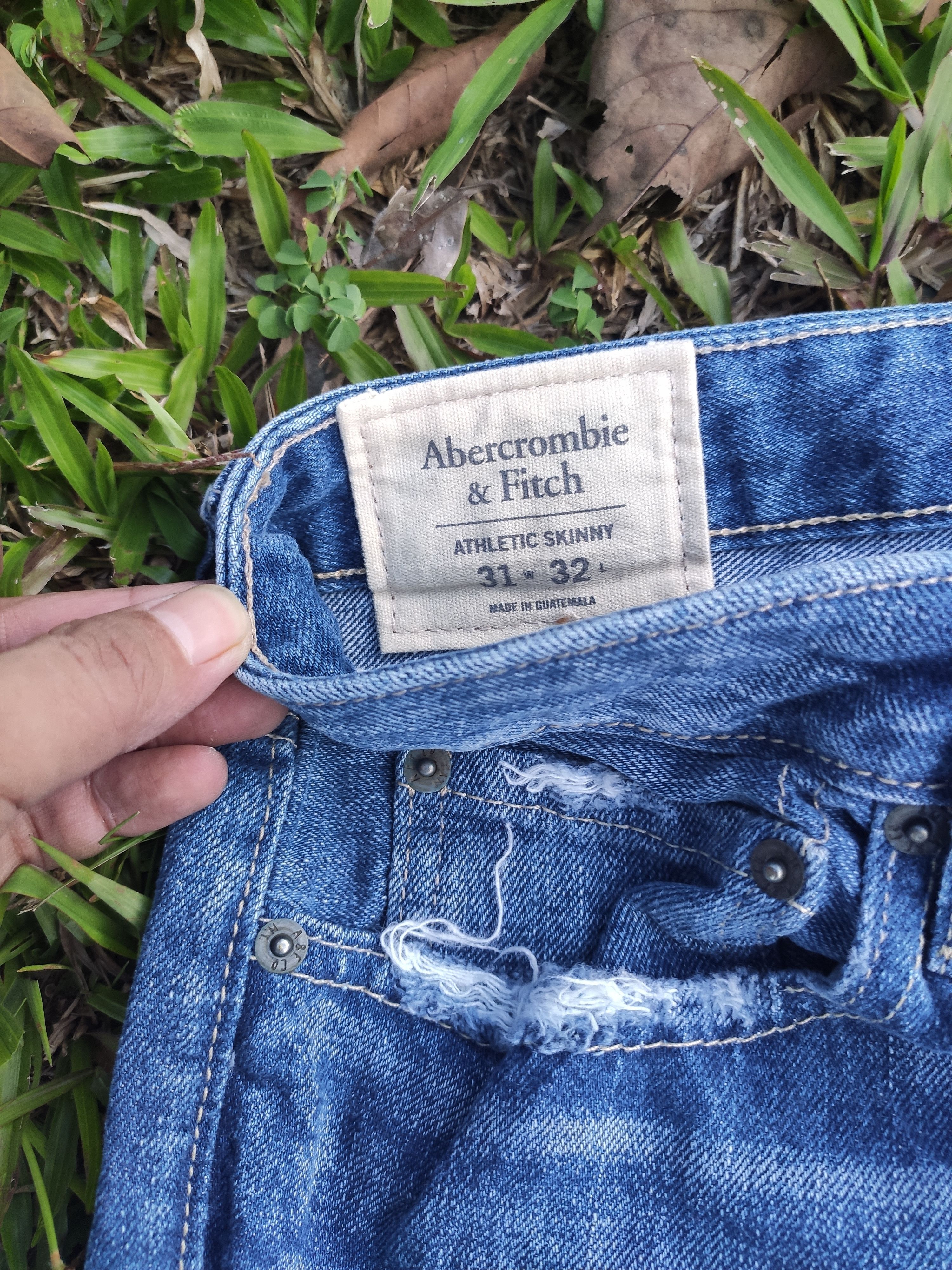 Abercrombie & Fitch Abercrombie Jeans Distressed denim Size US 33 - 5 Thumbnail