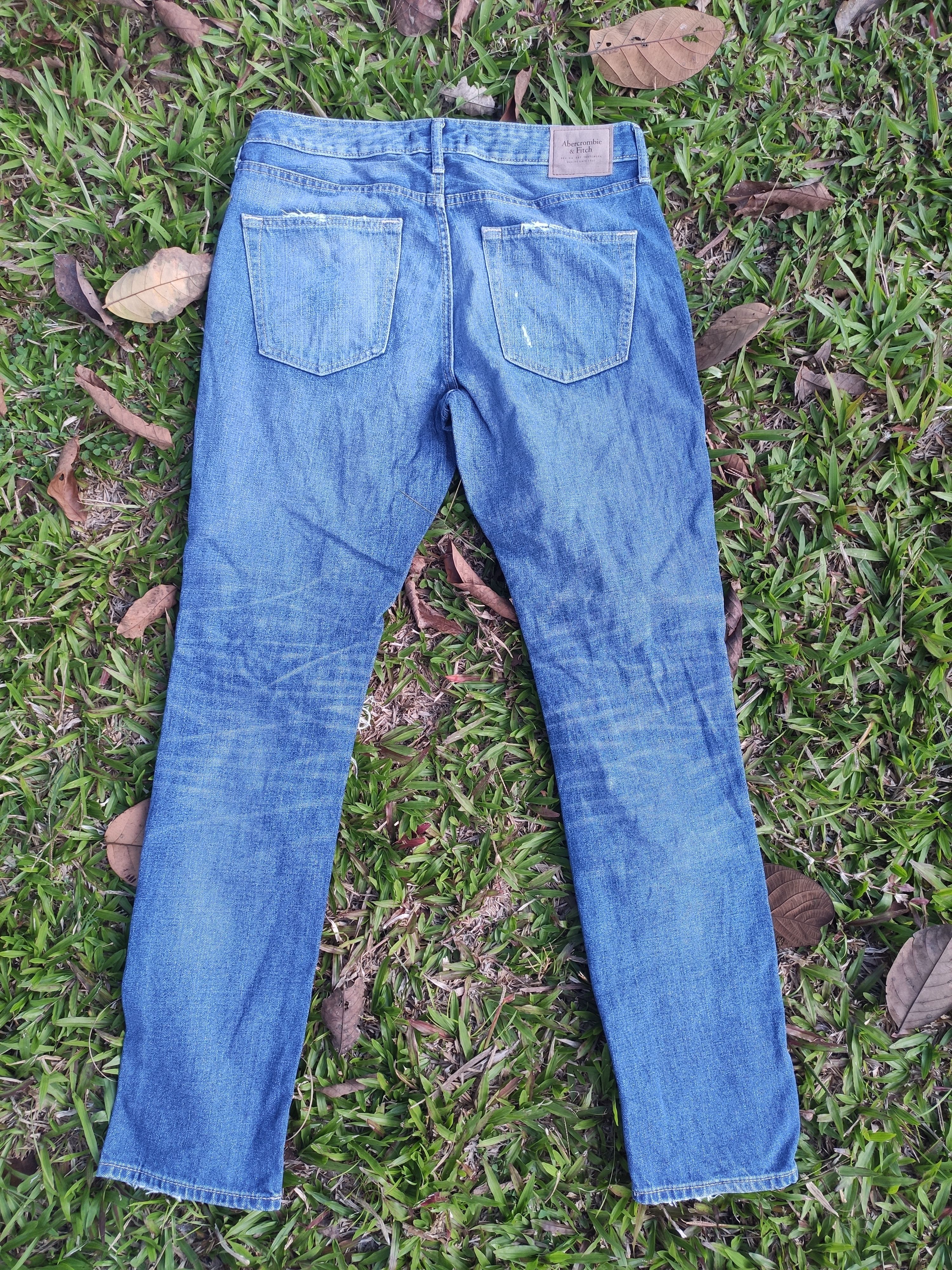 Abercrombie & Fitch Abercrombie Jeans Distressed denim Size US 33 - 3 Thumbnail