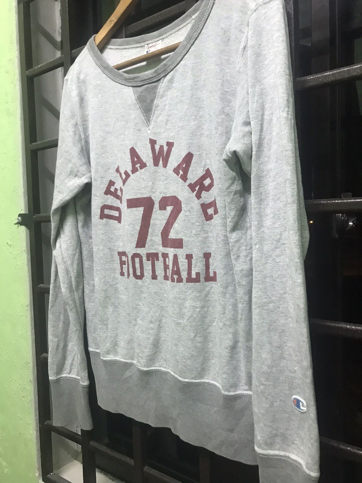 Champion vintage 60s champion DELAWARE FOOTBALL 72 Size US XS / EU 42 / 0 - 3 Thumbnail