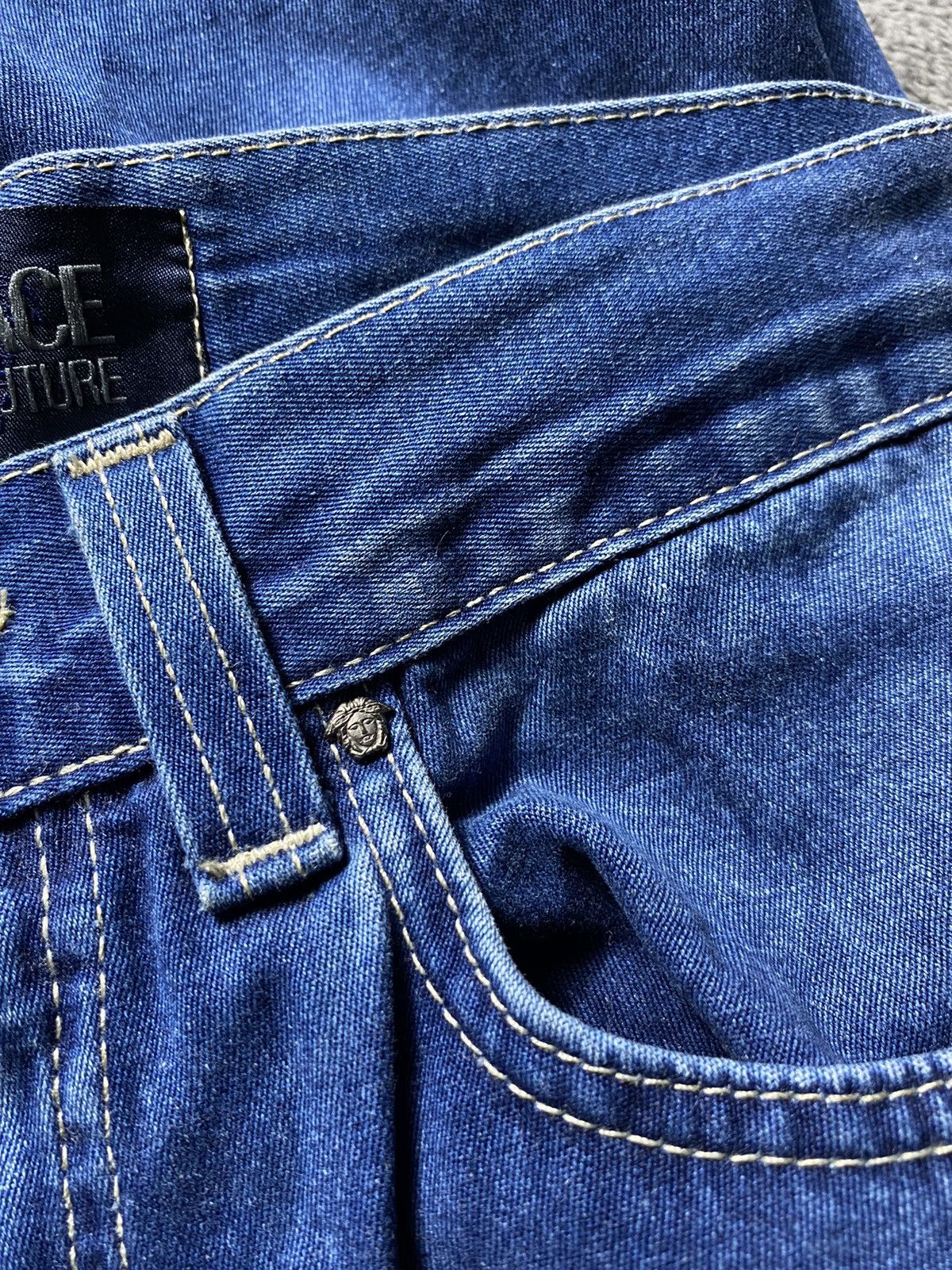 Versace Vintage Versace denim jeans pants size 33 fits 30 Size US 33 - 5 Thumbnail