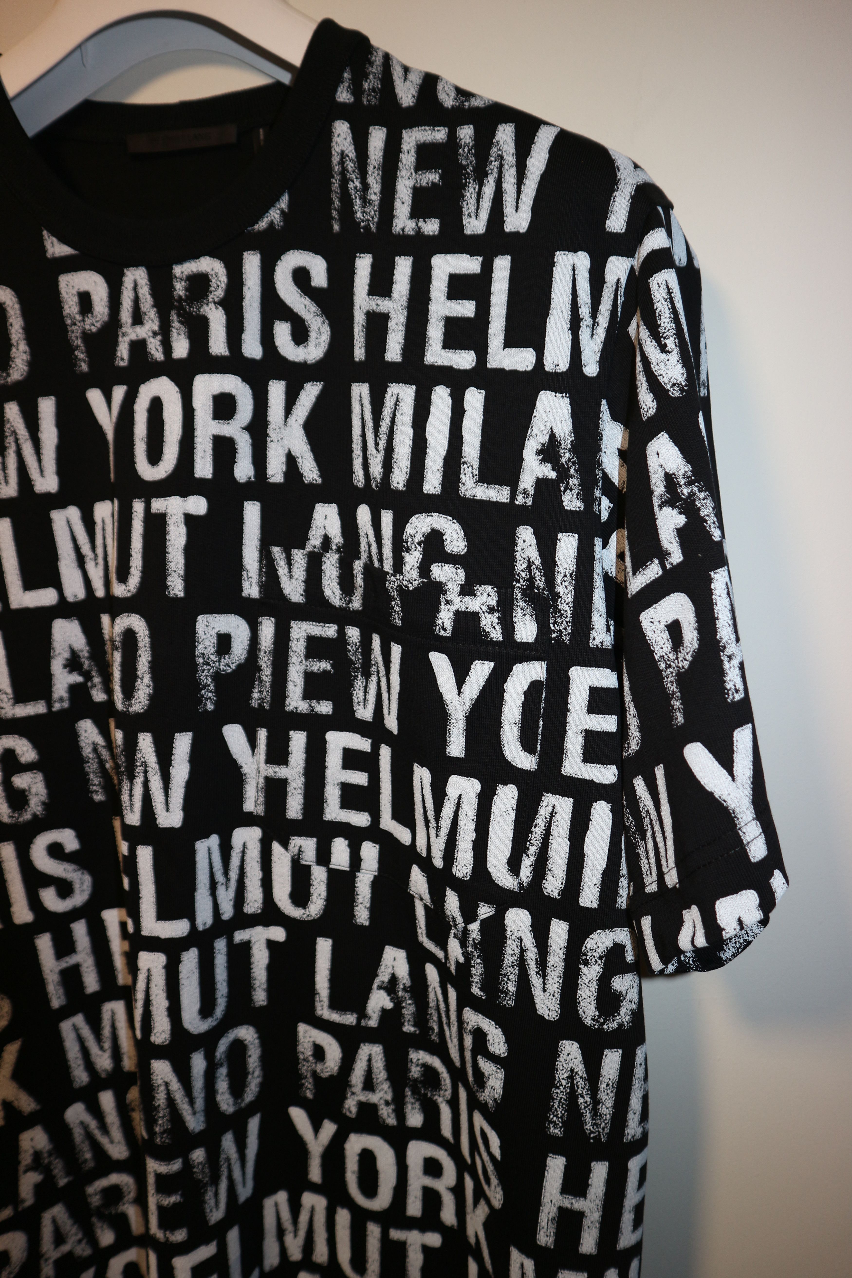 Helmut Lang All over print pocket tshirt Size US M / EU 48-50 / 2 - 2 Thumbnail