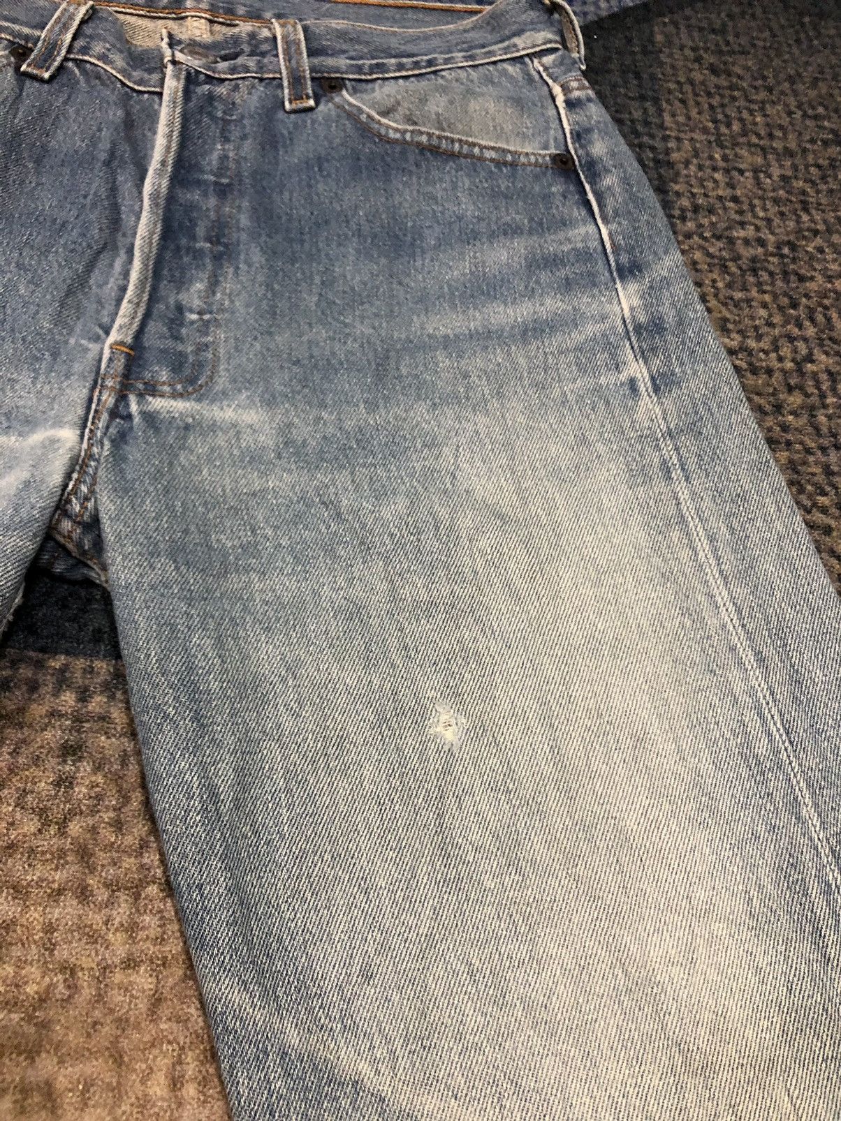 Levi's Vintage 90’s Trashed Levis 501 Non Selvedge Button 552 Denim Size US 30 / EU 46 - 3 Thumbnail