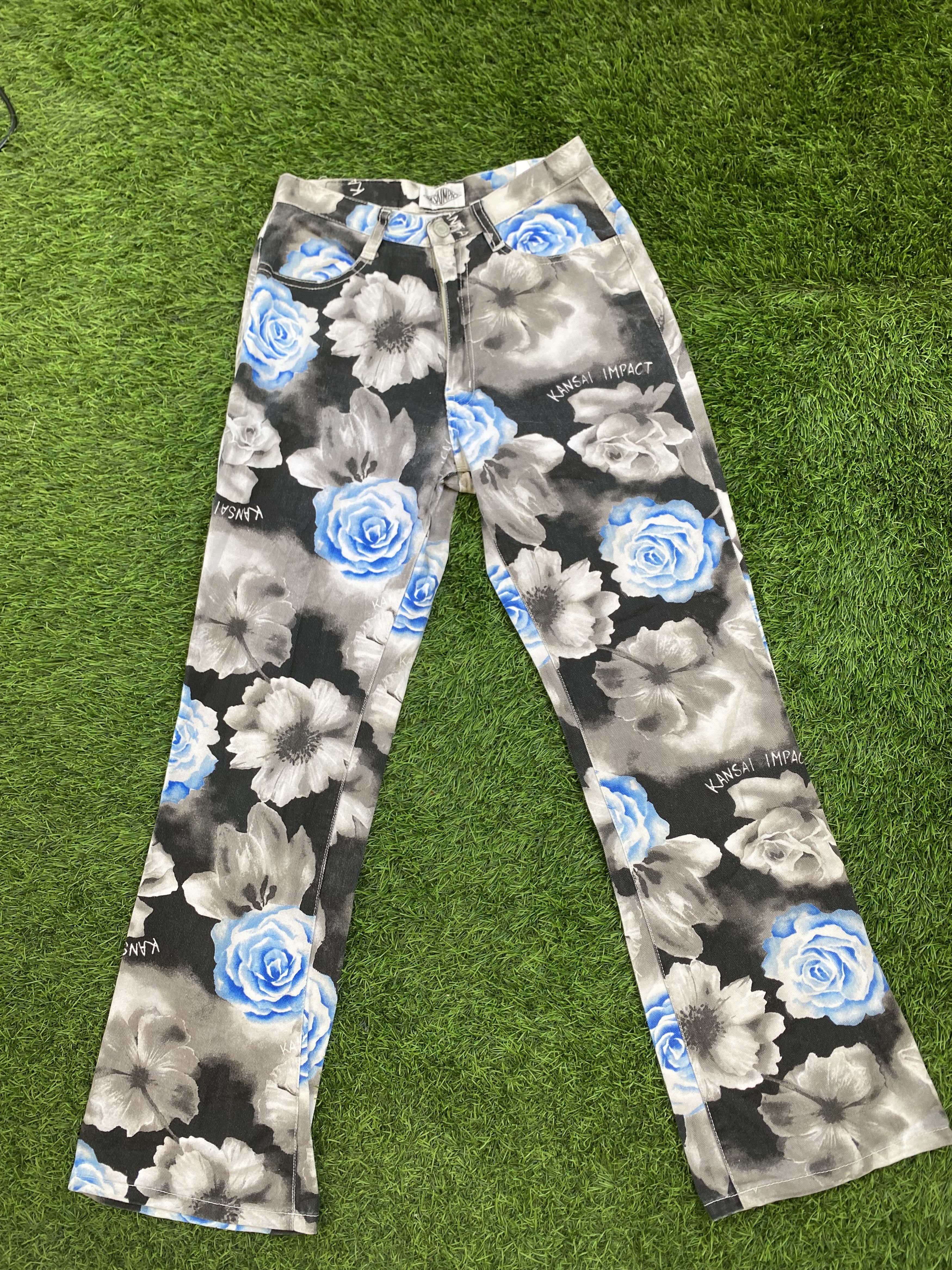 Kansai Impact by Kansai Yamamoto floral Printed pants