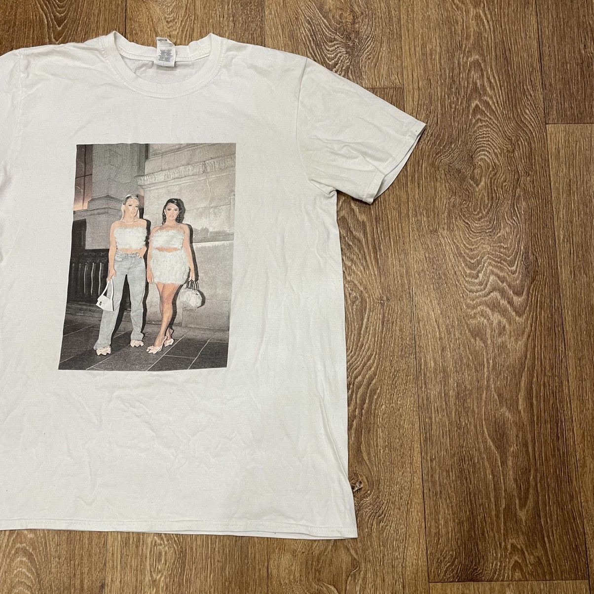 Vintage Vintage Y2K Graphic Tee Photo Print Streetwear Art Girls M Size US M / EU 48-50 / 2 - 2 Thumbnail