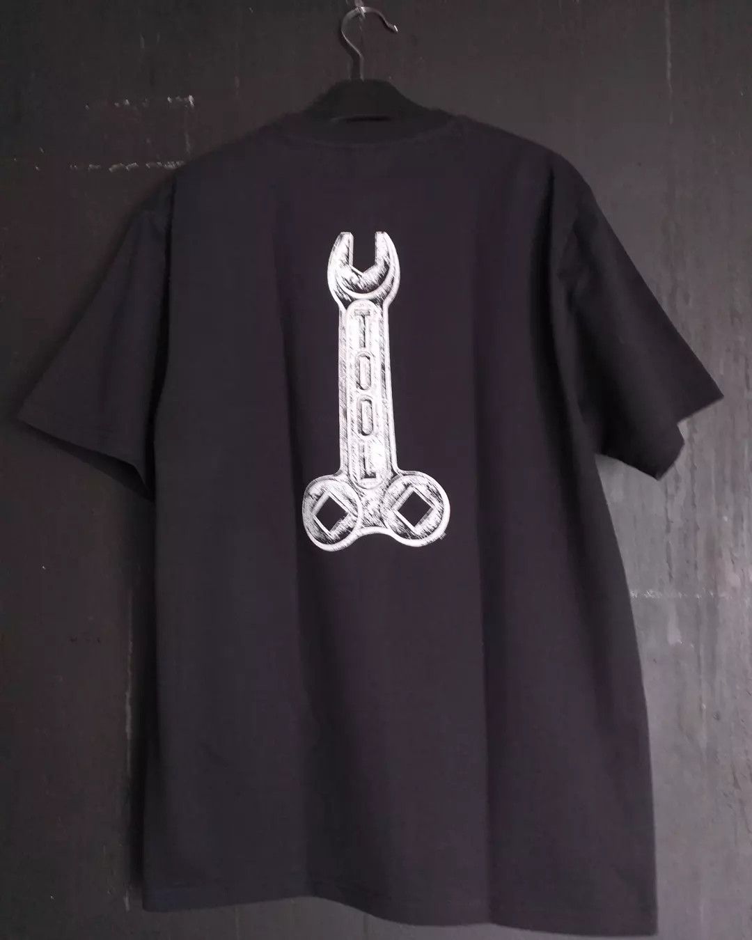 Band Tees TOOL band rock T-Shirt Size US XL / EU 56 / 4 - 2 Thumbnail