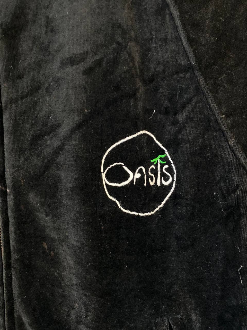 Band Tees Oasis Black Velvet Sweater Nice Design Size US S / EU 44-46 / 1 - 4 Thumbnail