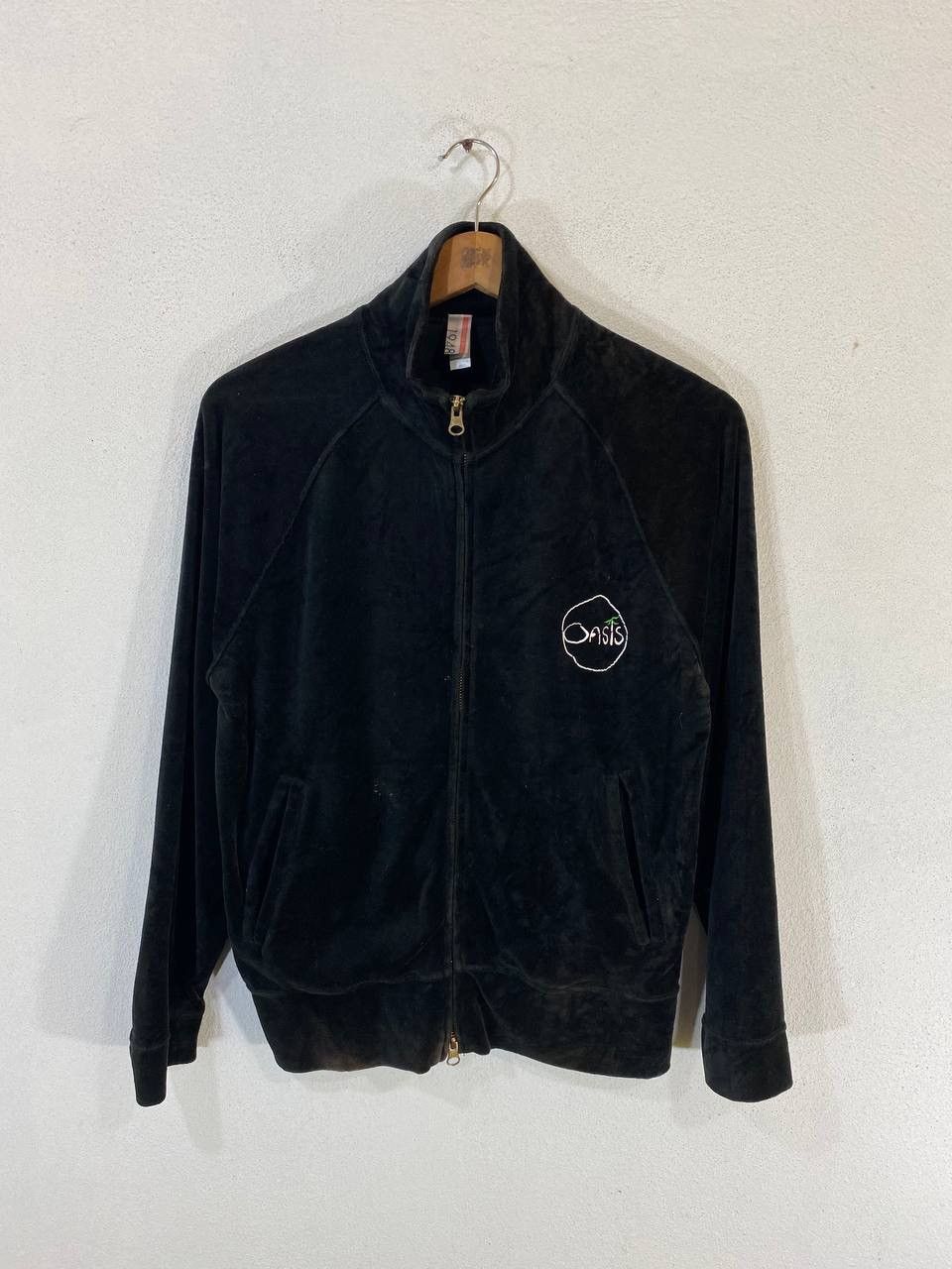 Band Tees Oasis Black Velvet Sweater Nice Design Size US S / EU 44-46 / 1 - 2 Thumbnail