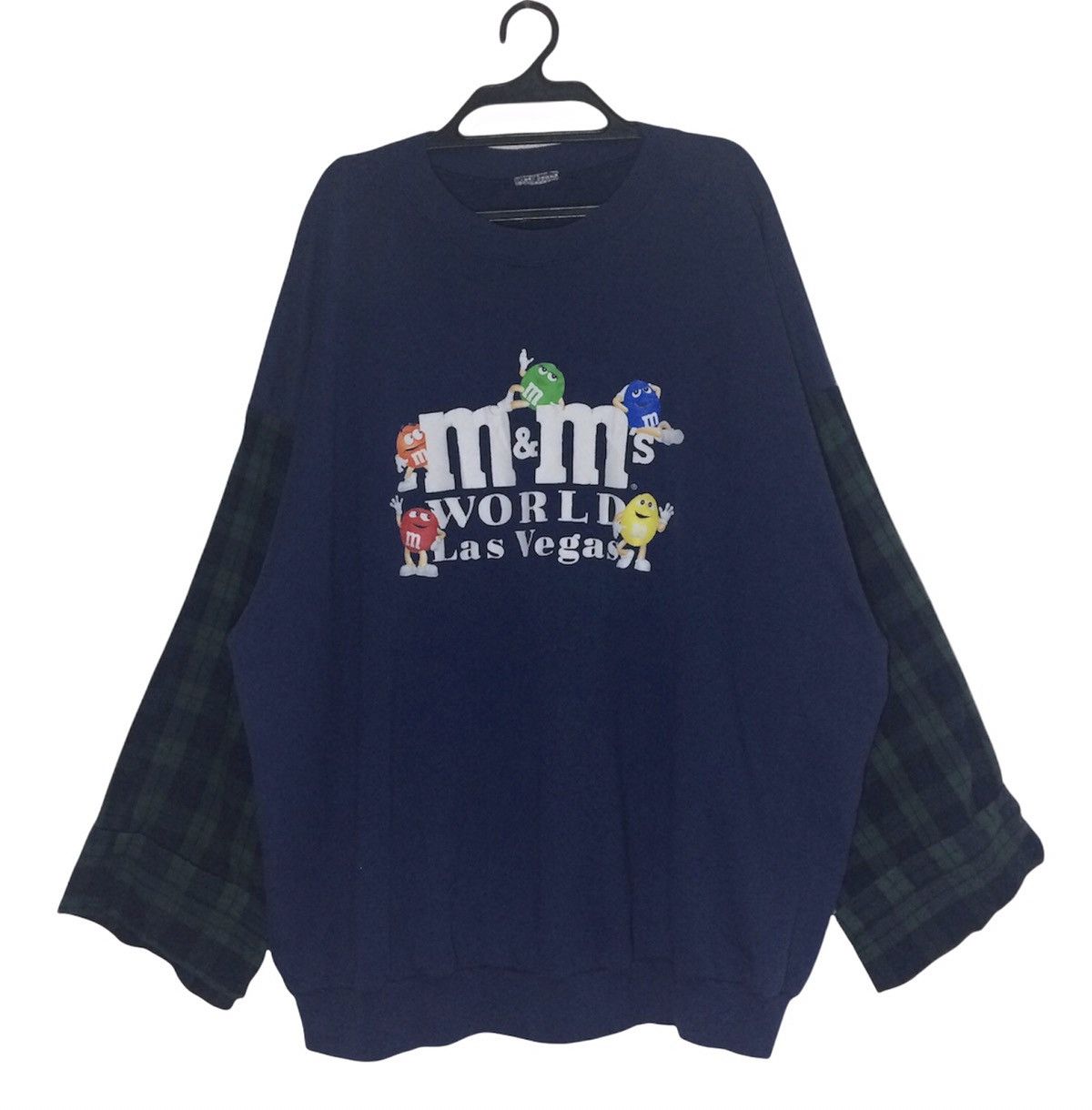 Cartoon Network × Vintage 90's M&M's Multicolour Mm's World Las Vegas Jumper Size US XL / EU 56 / 4 - 1 Thumbnail